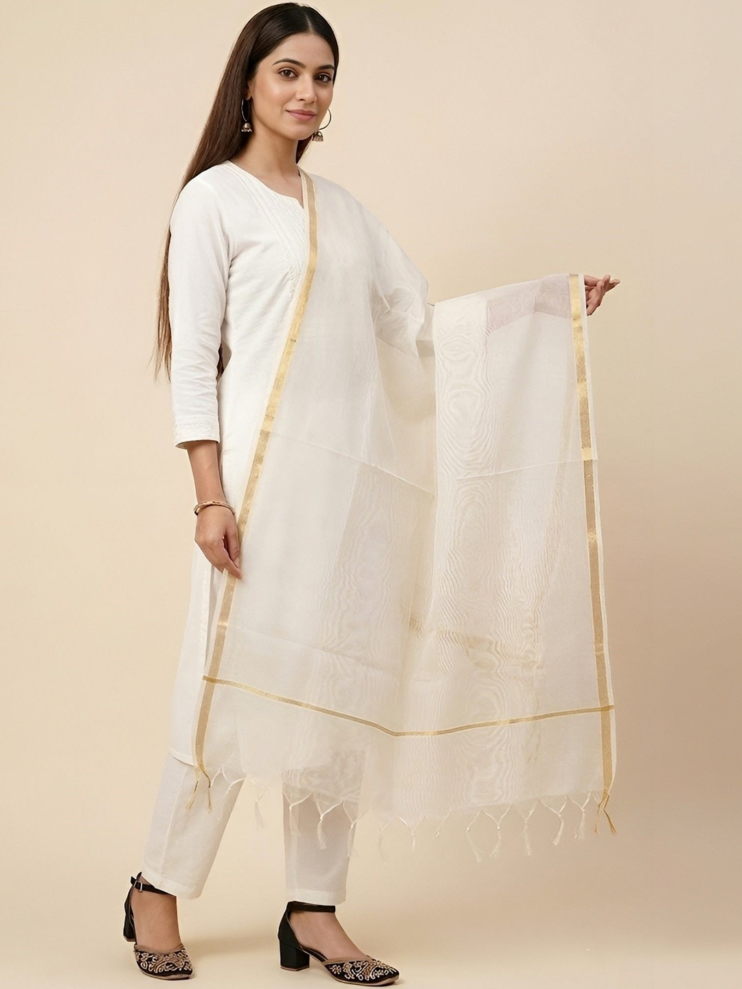 MUFFLY Woven Design Dupatta with Zari