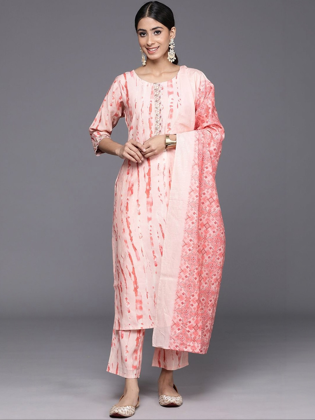 Gerua By Libas Women Printed Regular Thread Work Kurta with Trousers & With Dupatta