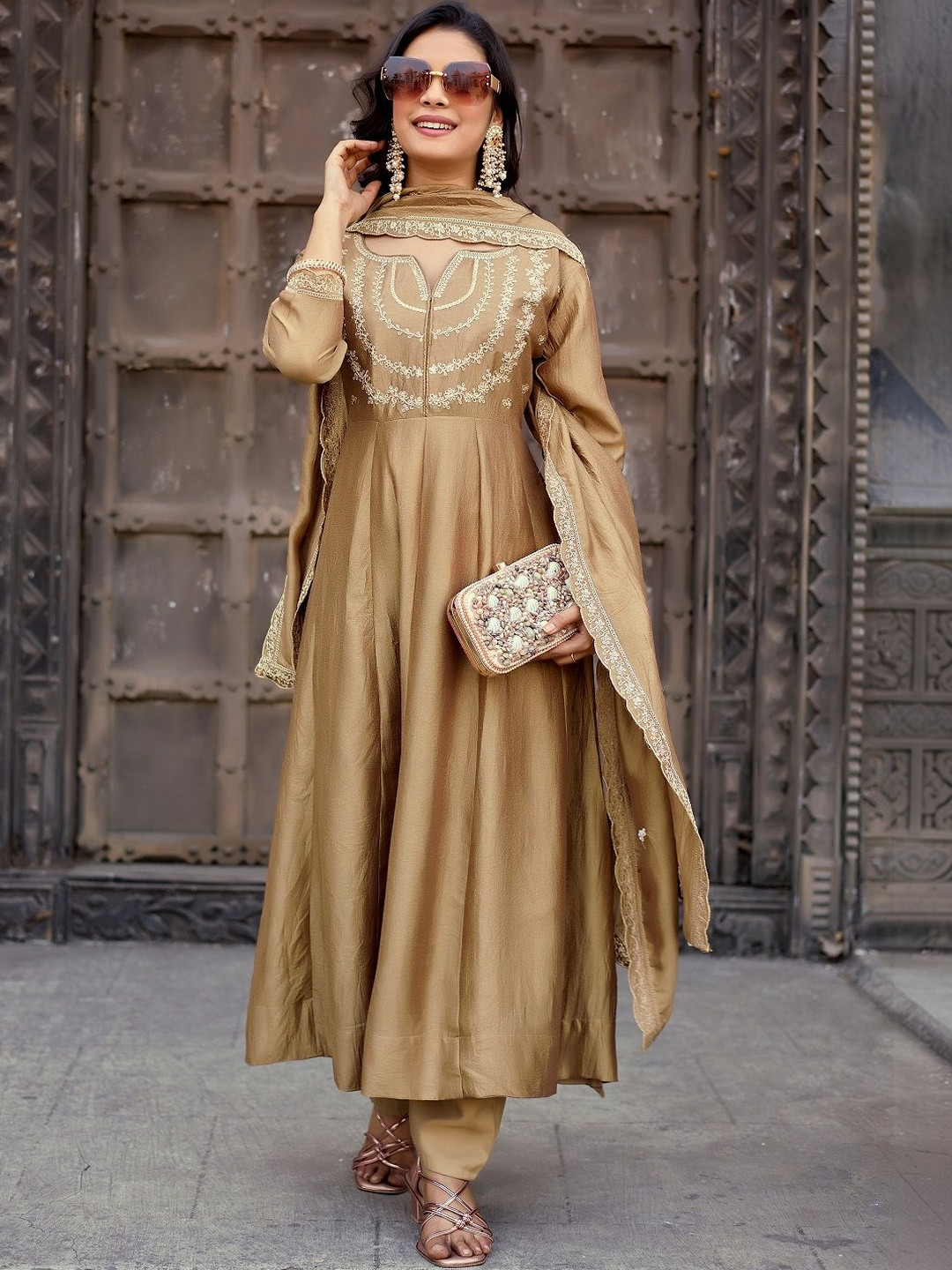 all about you Women Ethnic Motifs Embroidered Regular Thread Work Kurta with Trousers & With Dupatta