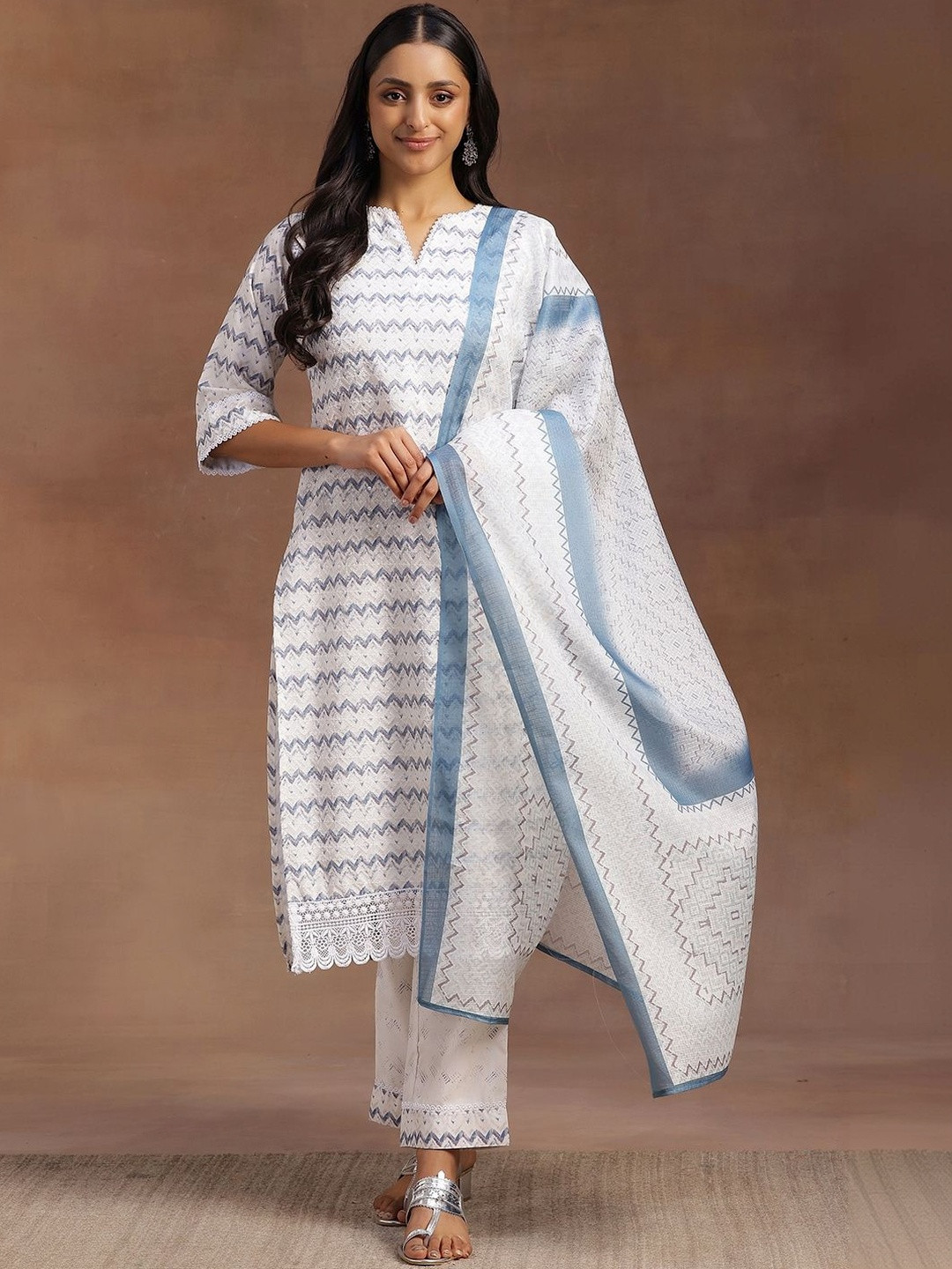 Gerua By Libas Women Printed Regular Kurta with Trousers & With Dupatta