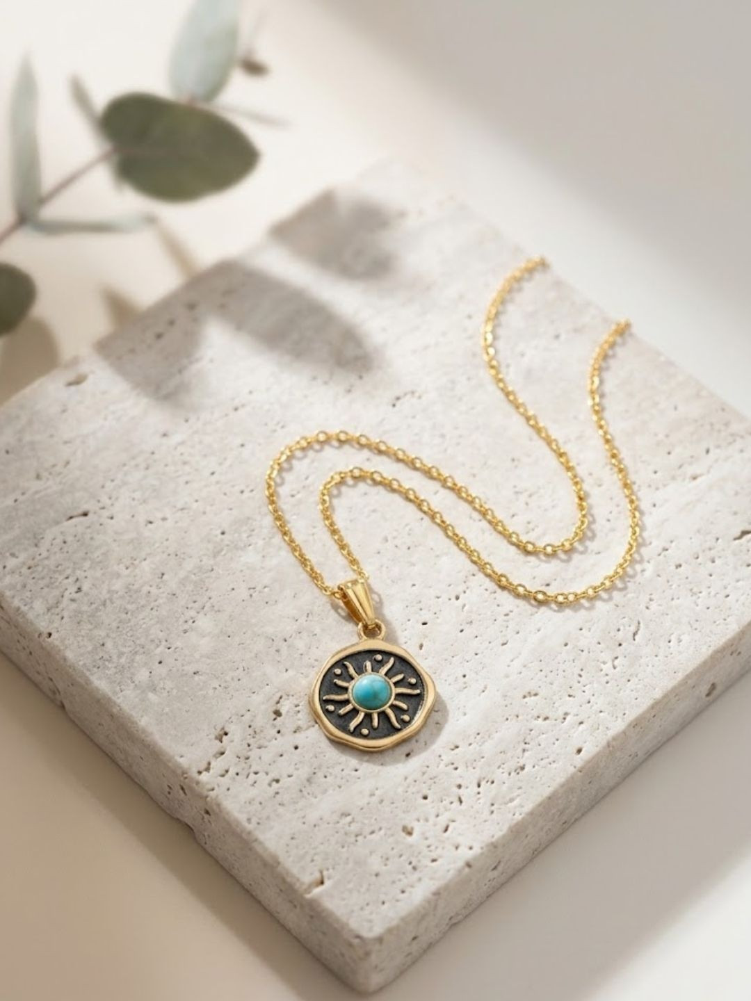 Sangria Gold-Plated Circular Pendants with Chains