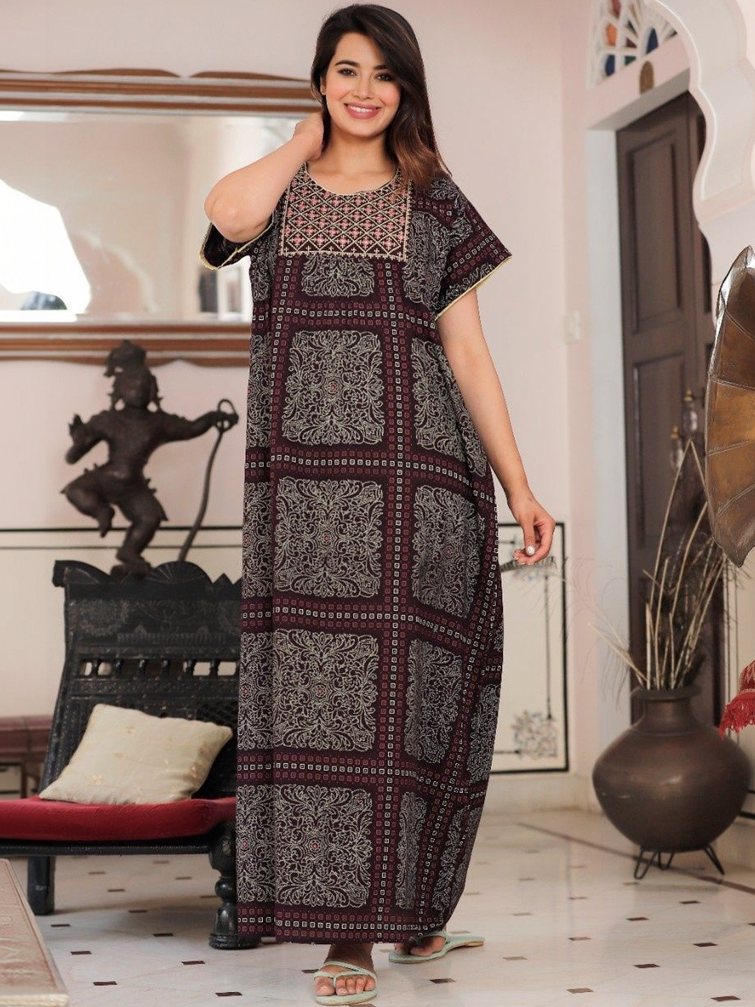 JAIPZZ APPARELS Printed Maxi Nightdress