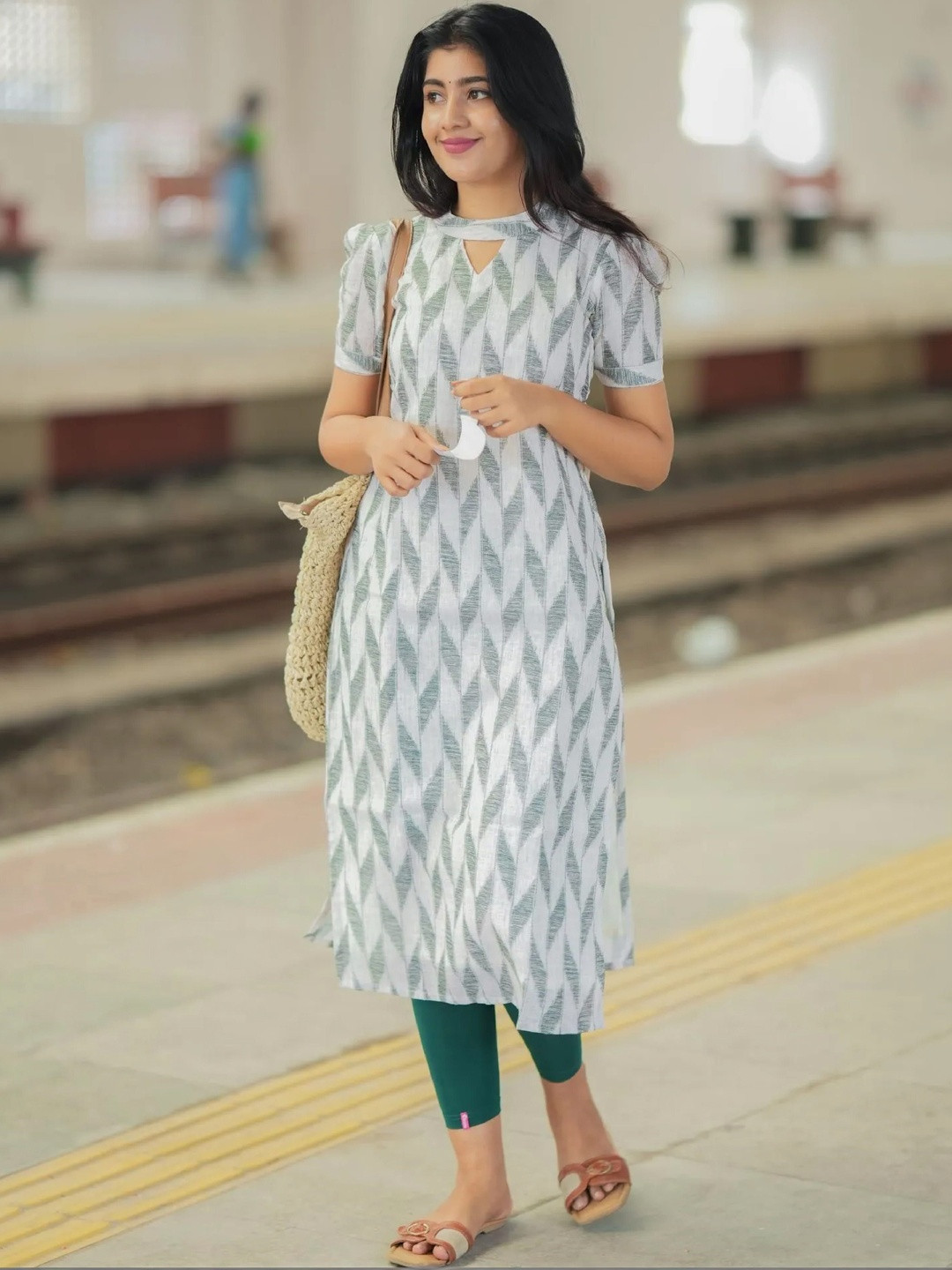 HETURAJ FASHION Geometric Printed Kurti