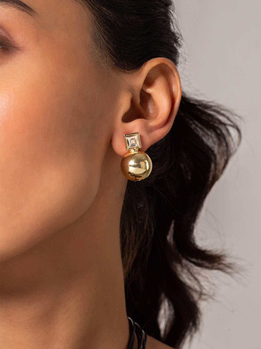 MINJI AND CO. Contemporary Drop Earrings