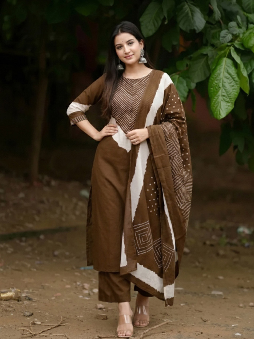 Aaghnya Women Printed Regular Pure Cotton Kurta with Trousers & With Dupatta