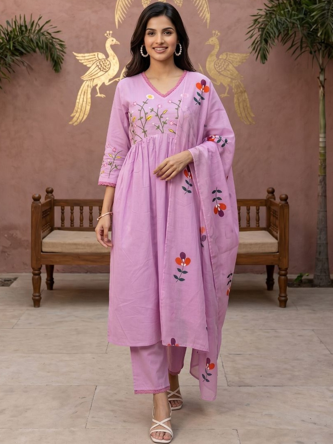 RiRi Women Floral Embroidered Empire Thread Work Pure Cotton Kurta with Trousers & With Dupatta