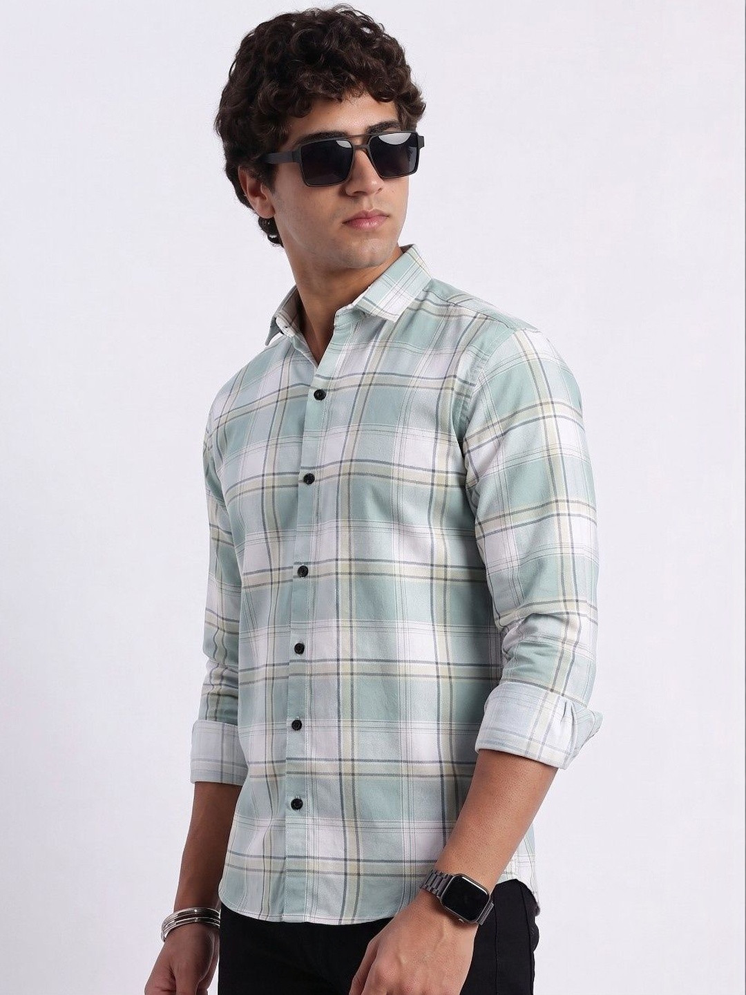 VELKYNOX Men Comfort Slim Fit Shepherd Checks Checked Casual Shirt
