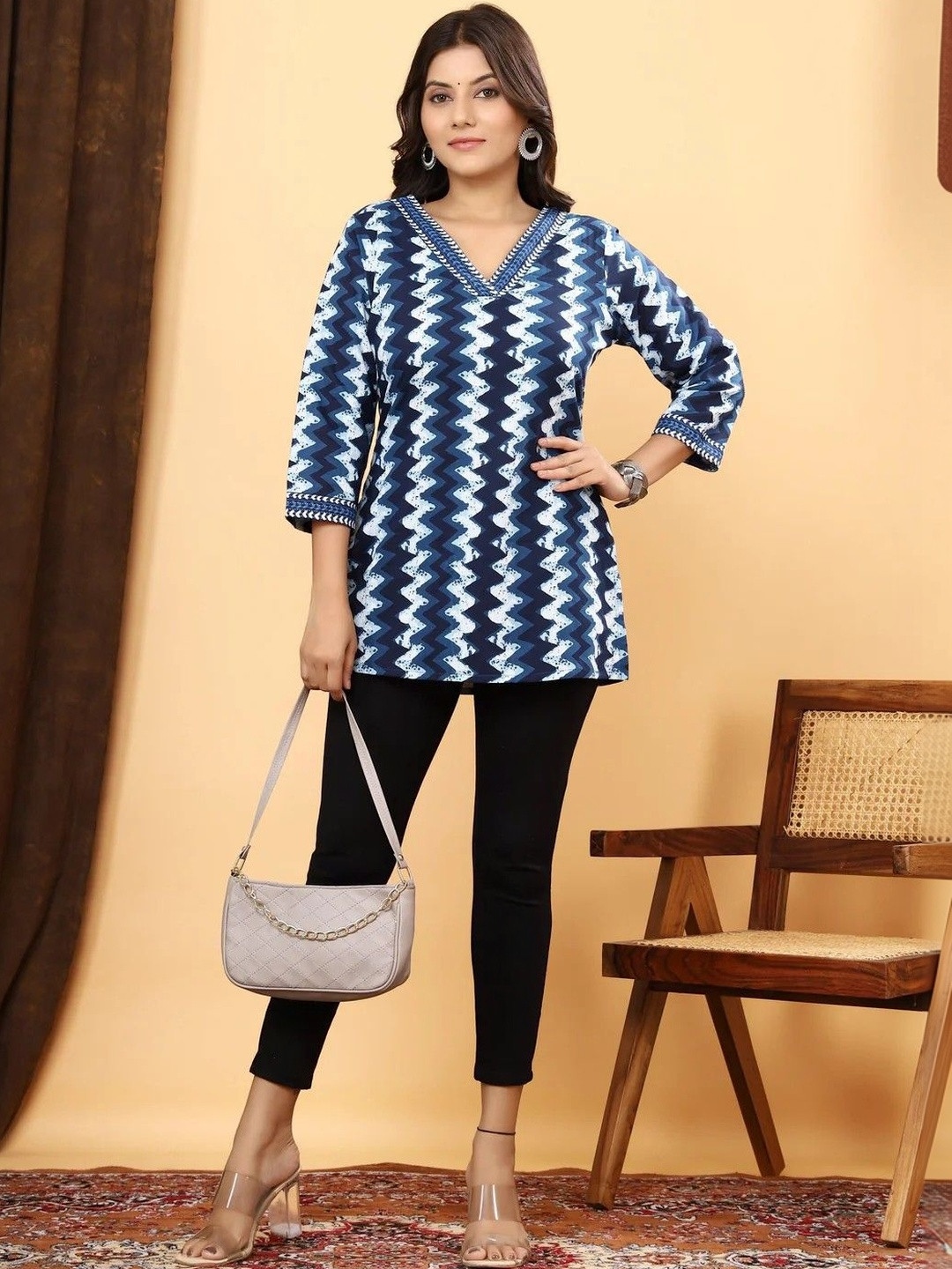 JEMCY Women Chevron Printed Indigo Kurta