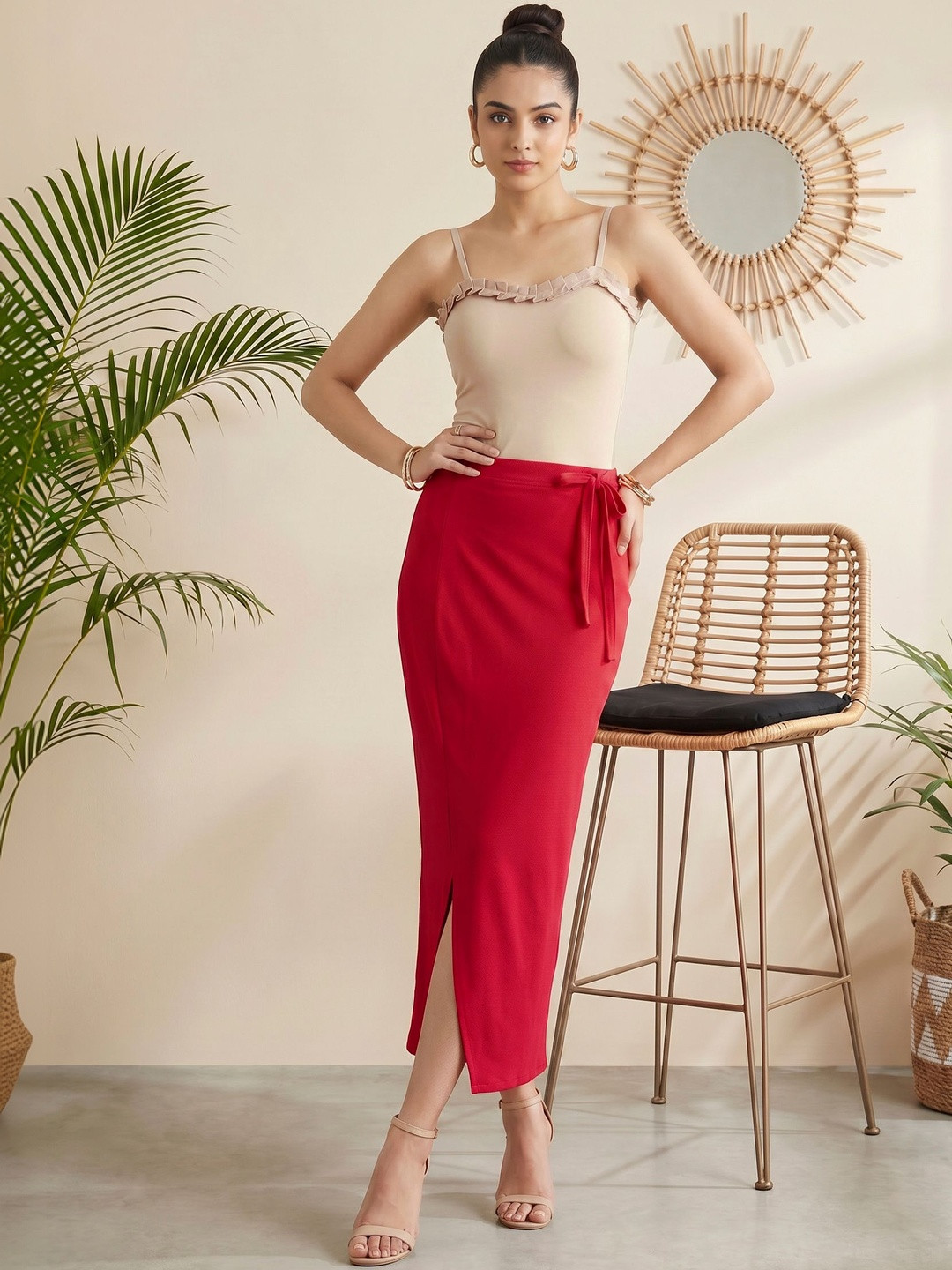 Tikhi Imli Mid Rise Saree Shapewear