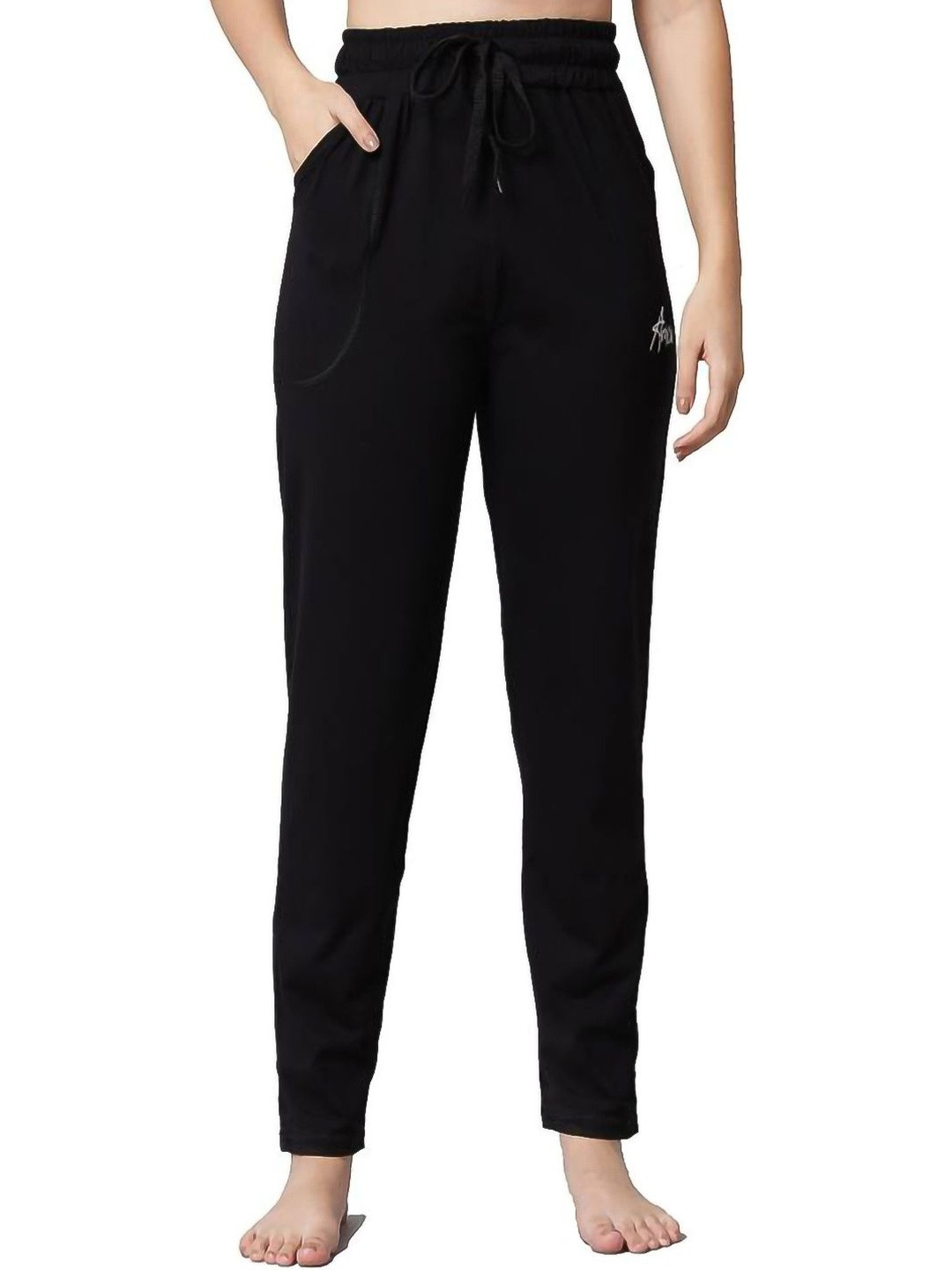 Anixa Women Relaxed Fit Typography Joggers