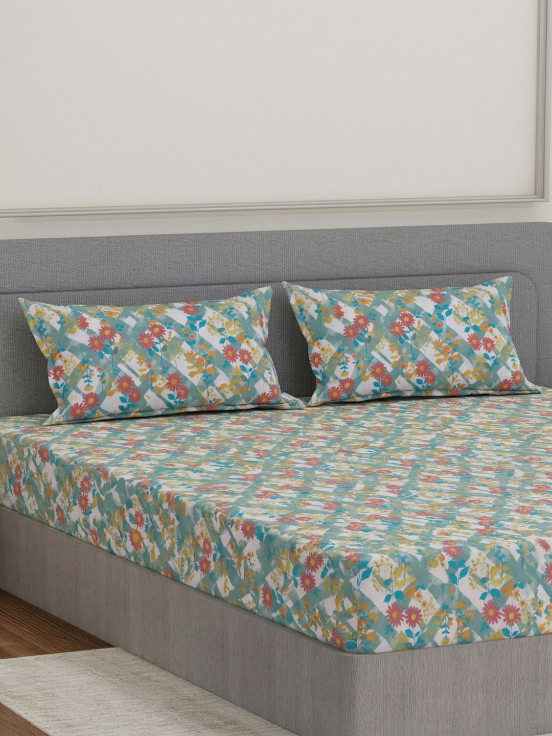 Monte Carlo Multicoloured & Orange Floral 144 TC Bedsheet with 2 Pillow Covers