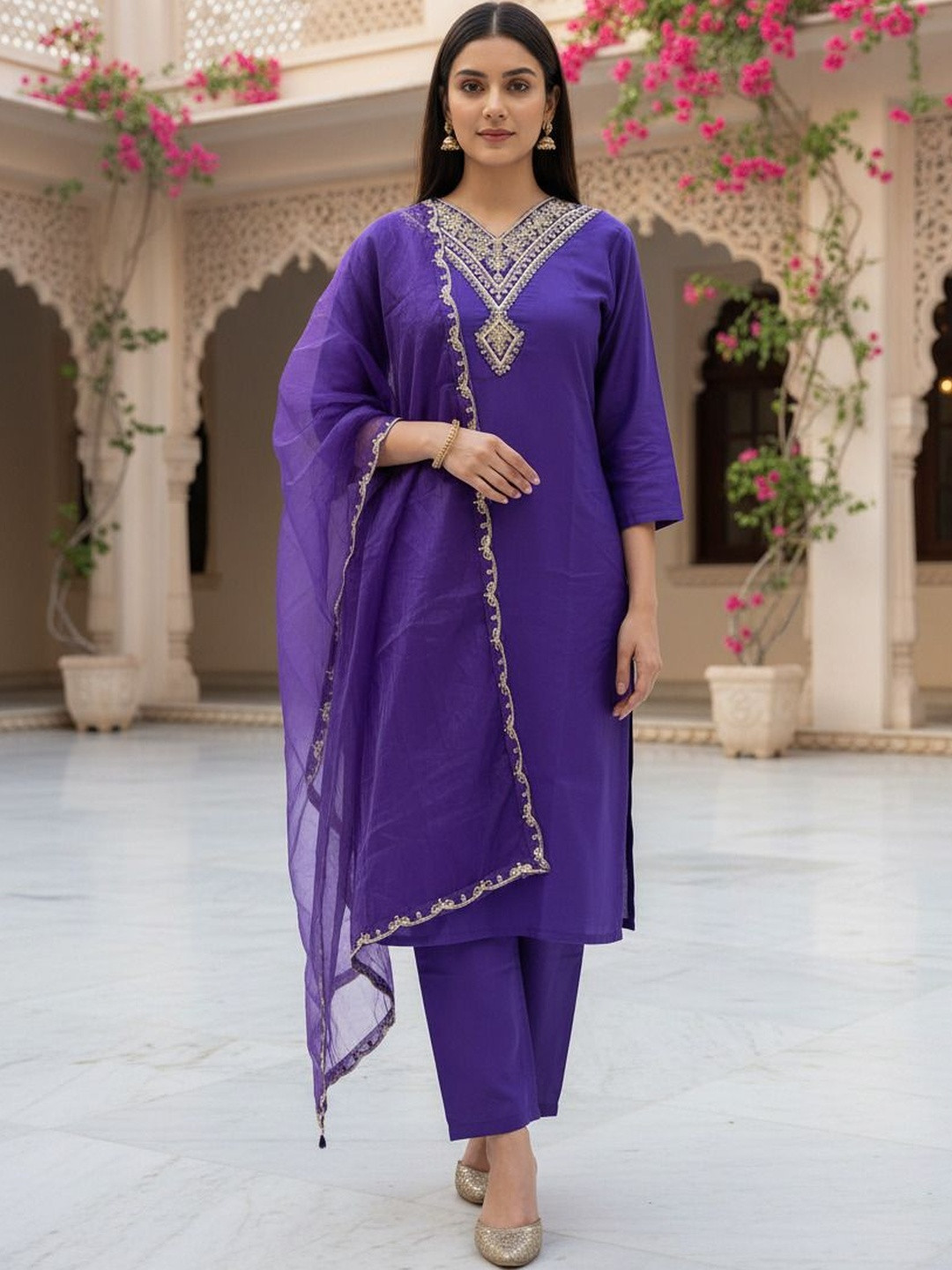 HERE&NOW Women Ethnic Motifs Embroidered Regular Thread Work Kurta with Trousers & With Dupatta