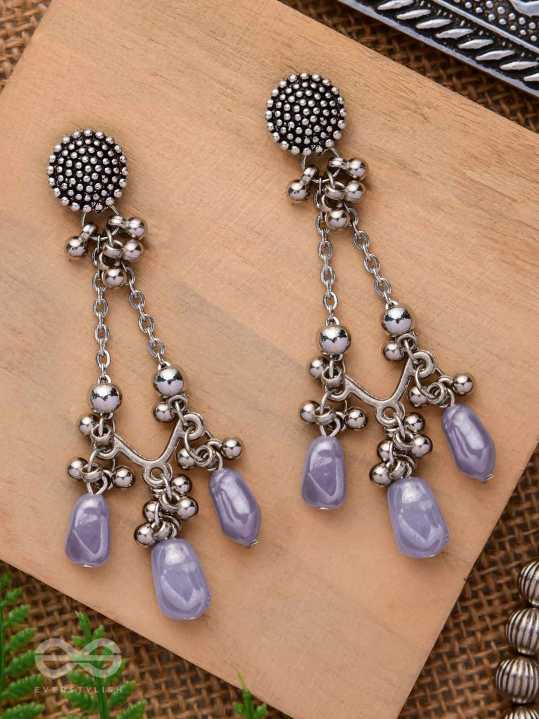 EVERSTYLISH Contemporary Drop Earrings