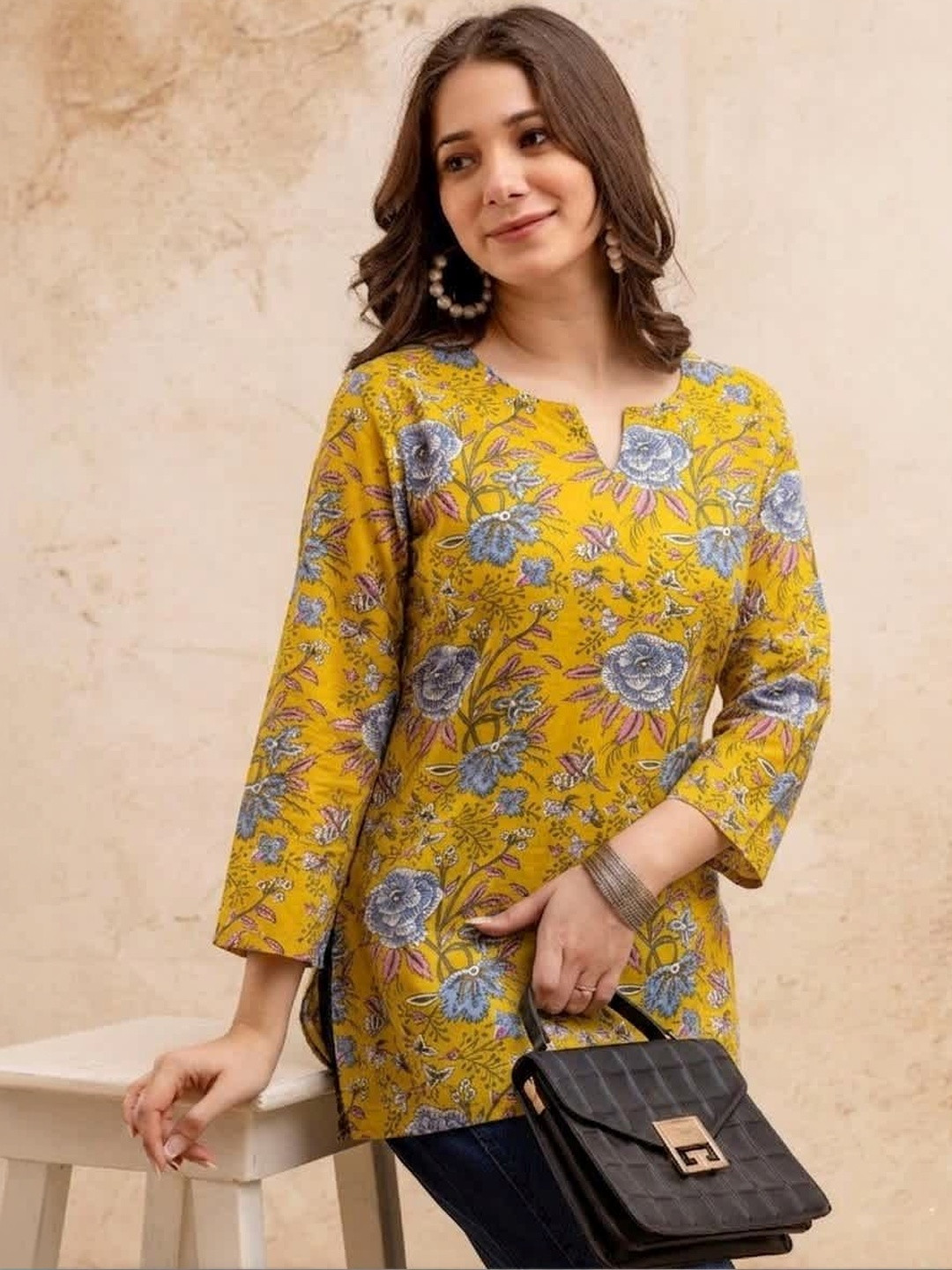 HARAYE Floral Printed Pure Cotton Kurti