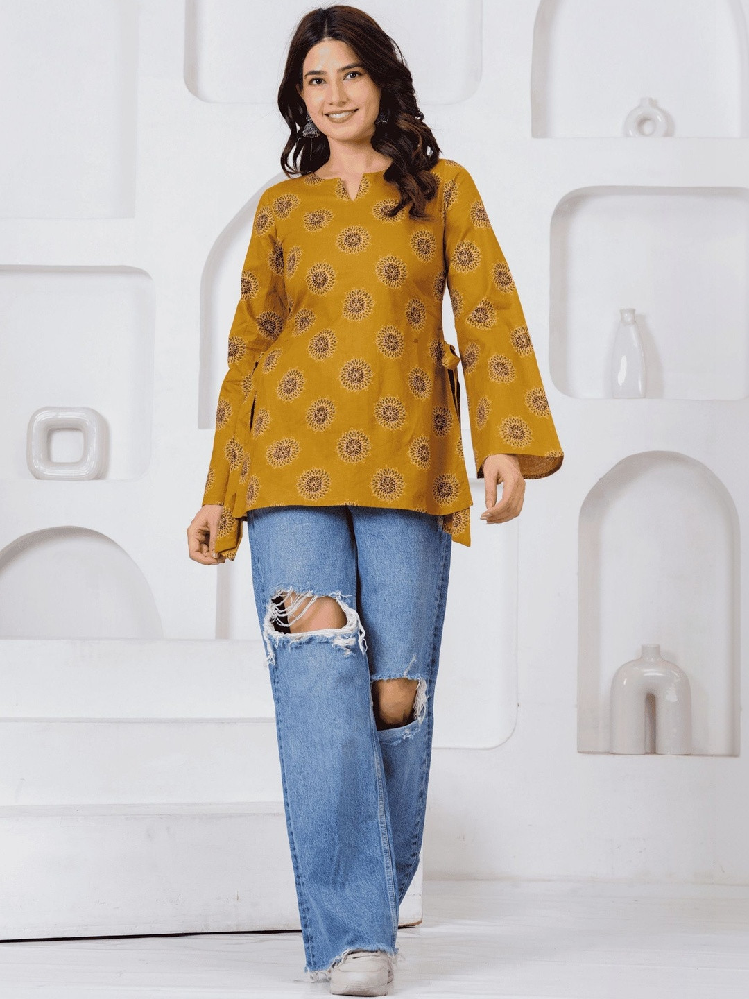 GAYRAA Women Ethnic Motifs Printed Flared Sleeves Short Kurta