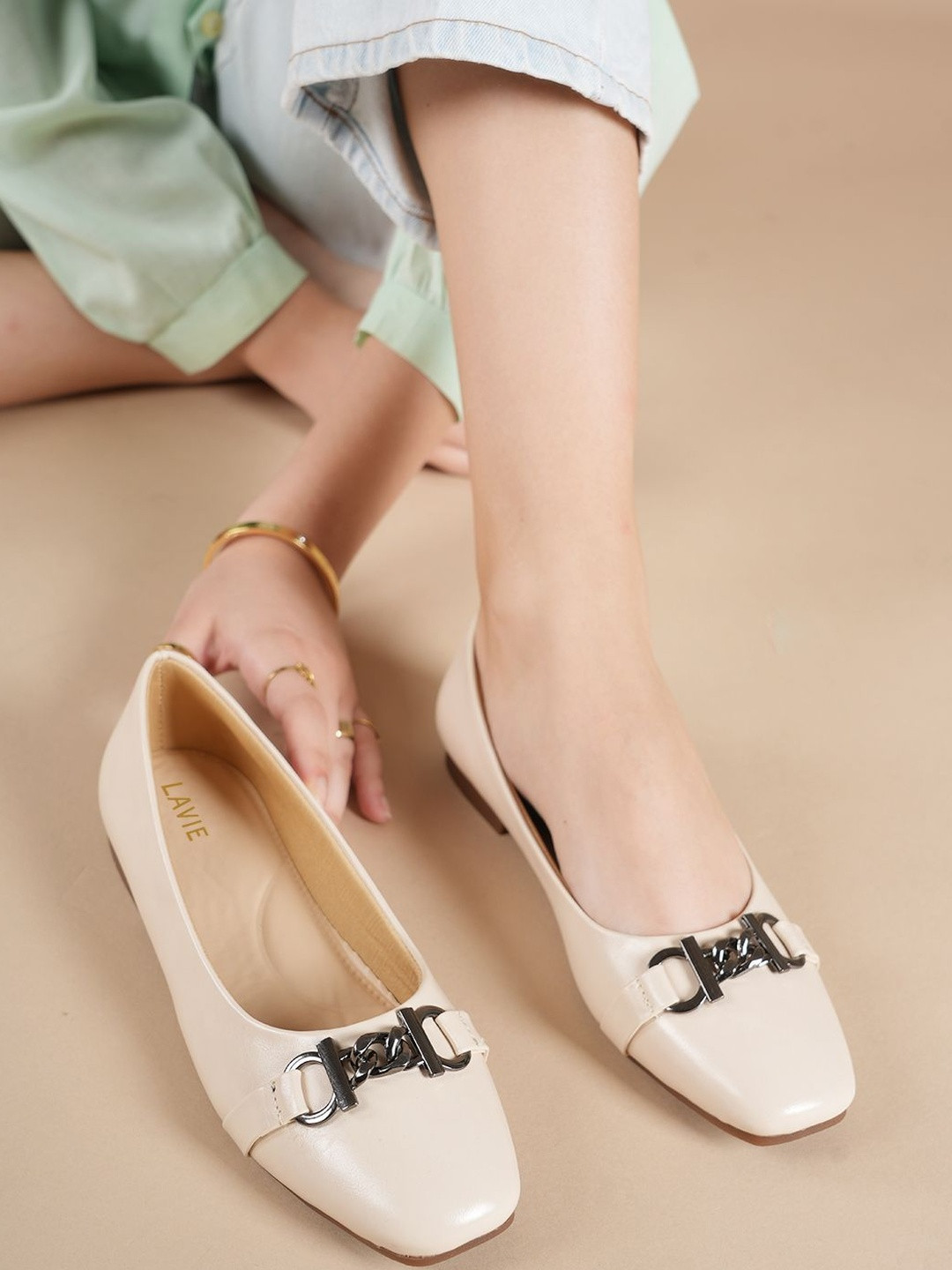 Lavie Women Mojaris with Buckles Flats