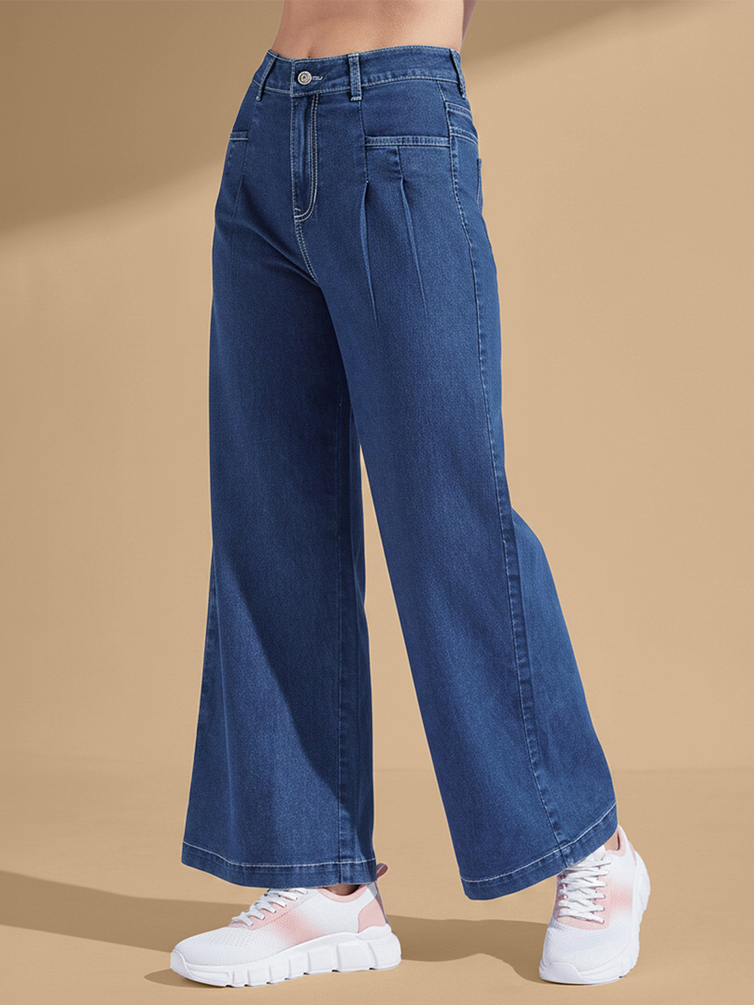 The Roadster Lifestyle Co Women Mid-Rise Korean Pleated Stretchable Denim Wide-Leg Jeans