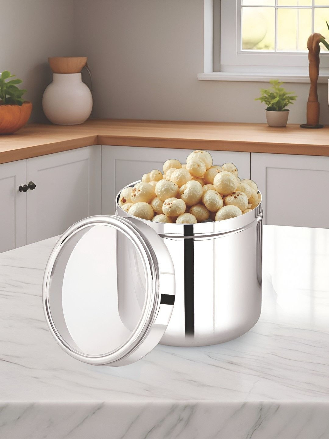 SIZZLE Silver-Toned Stainless Steel Jar Container With See Through Lid-600 ml