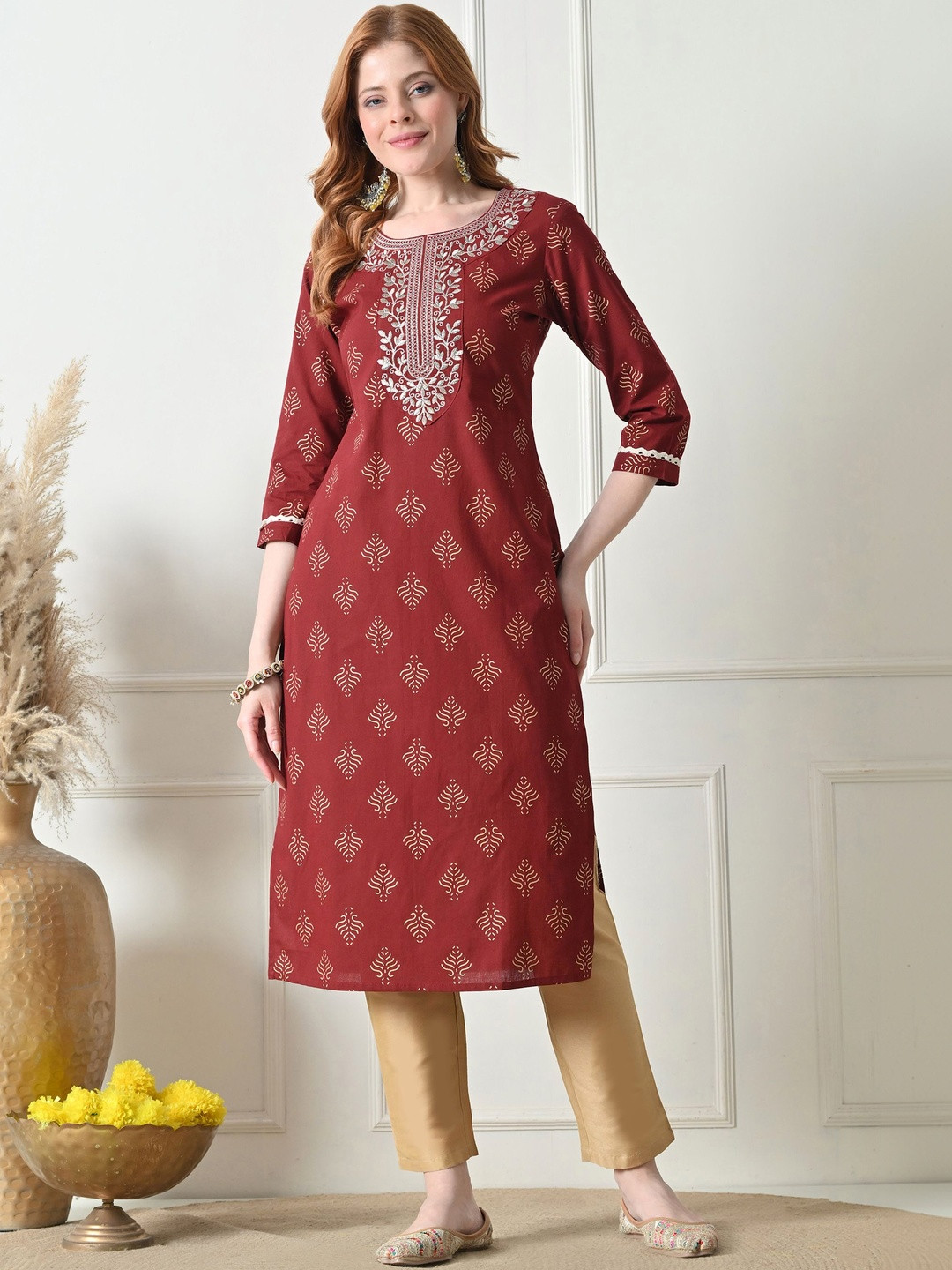DEEPYOG APPAREL Women Ethnic Motifs Printed Thread Work Kurta