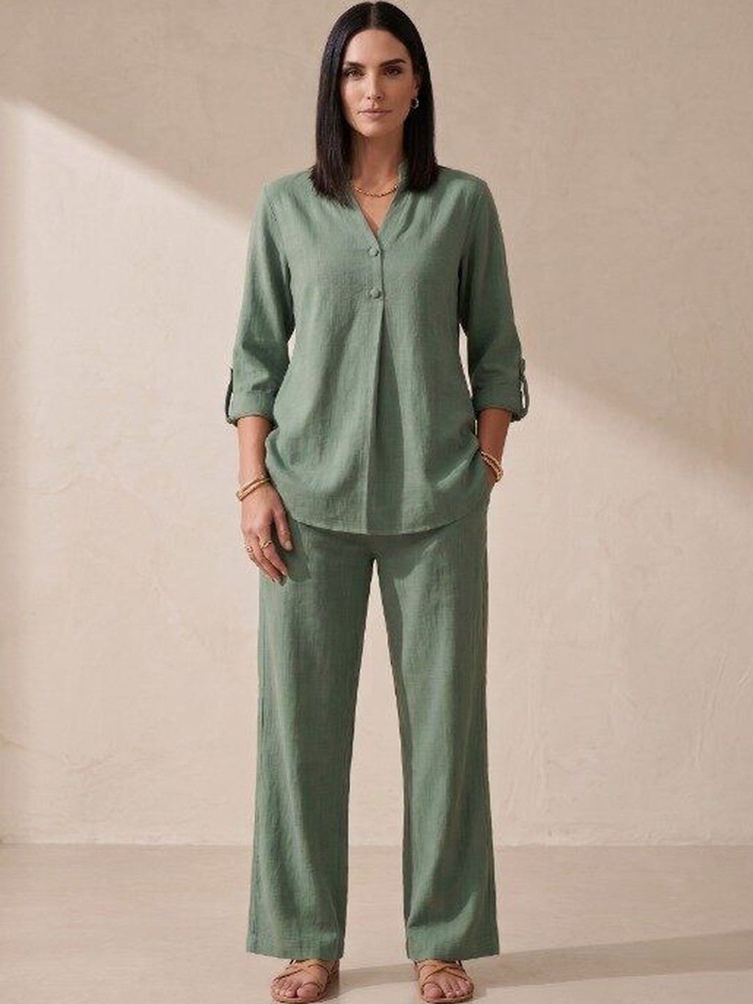 ALLORIA Linen Solid Shirt with Trousers