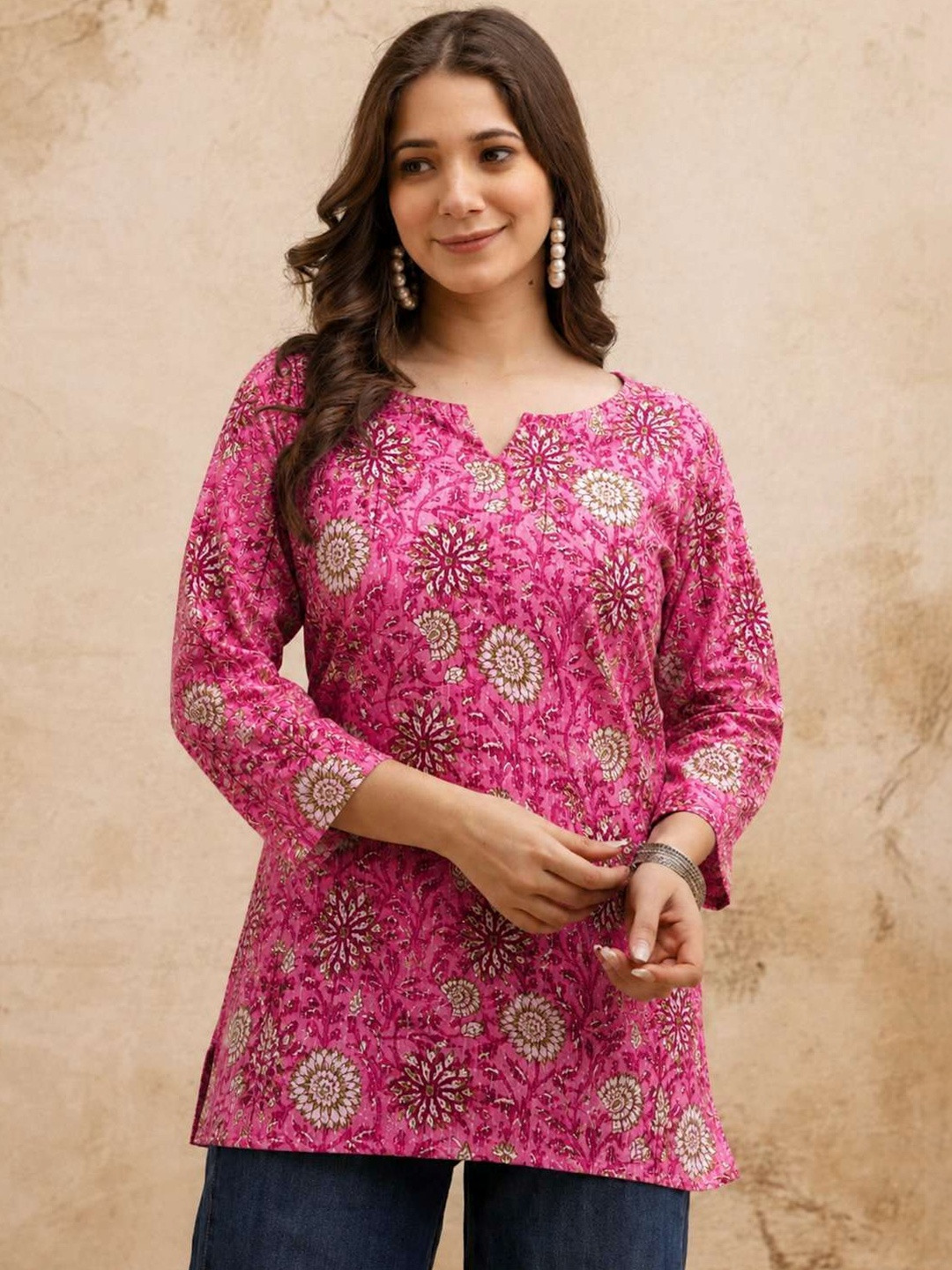 HARAYE Floral Printed Boat Neck Pure Cotton Kurti