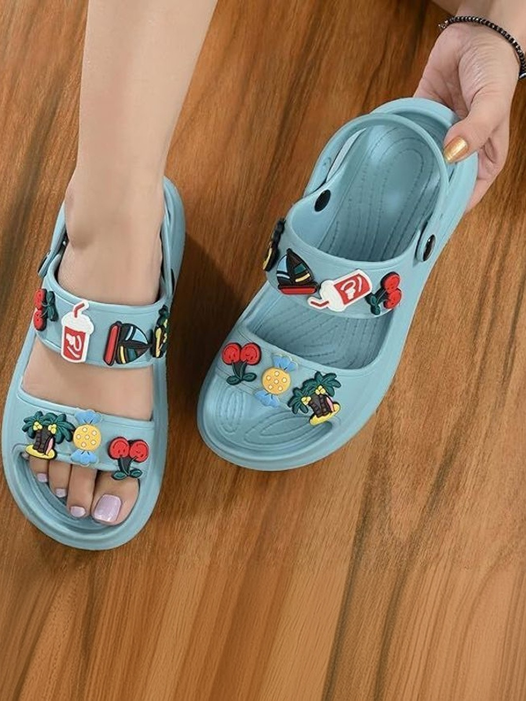 CROSSKIX Women Embellished Clogs