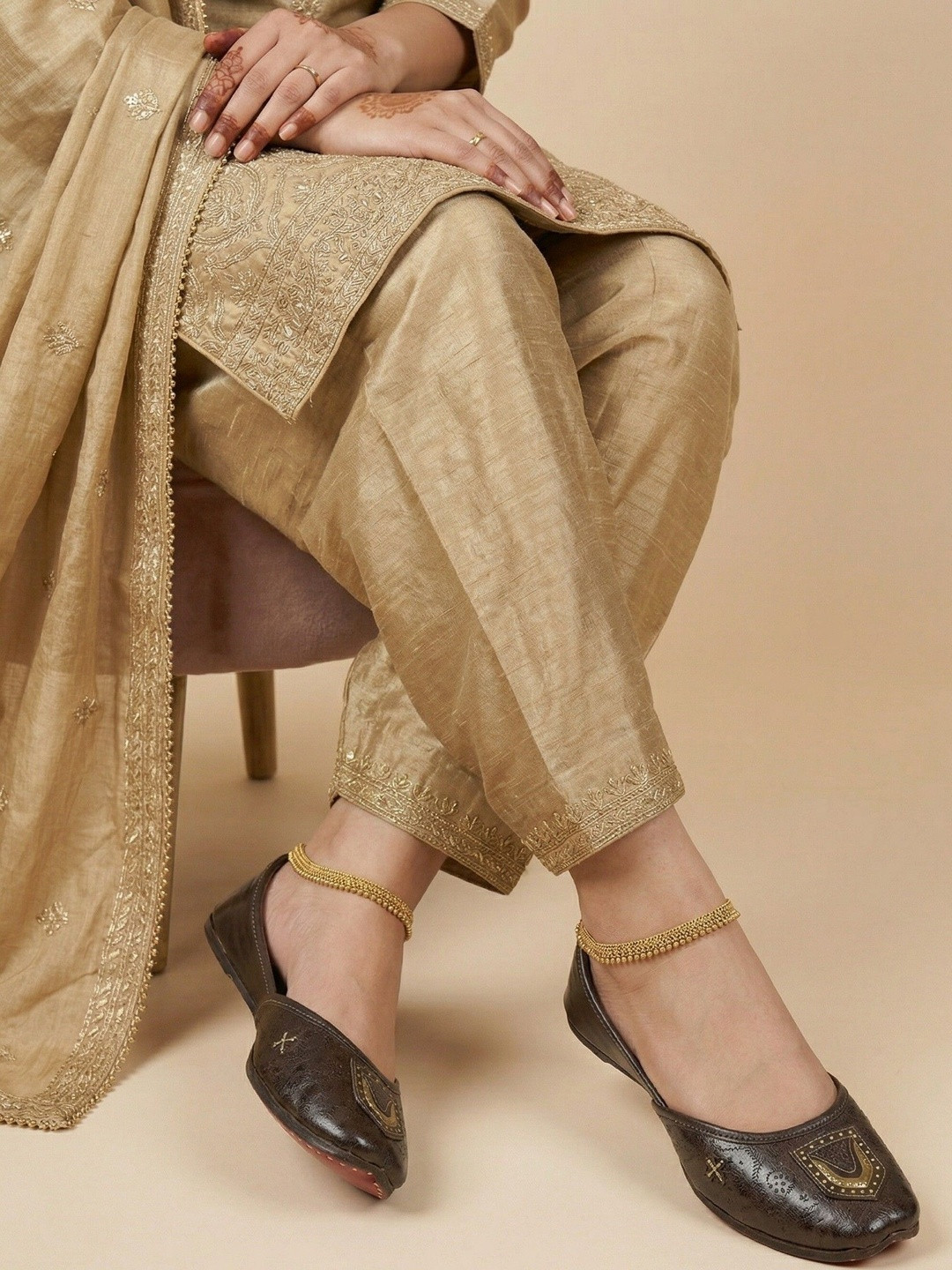 Fulkari Women Grey Embellished Mojaris with Laser Cuts Flats