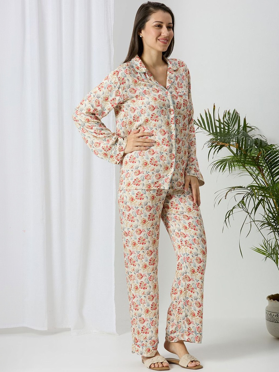 AMMARZO Women Floral Printed Lapel Collar Satin Shirt & Pyjamas Night suit