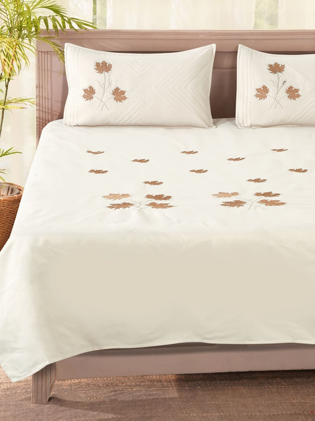 Dhrohar Cream-Coloured 180 TC Bedsheet with 2 Pillow Covers