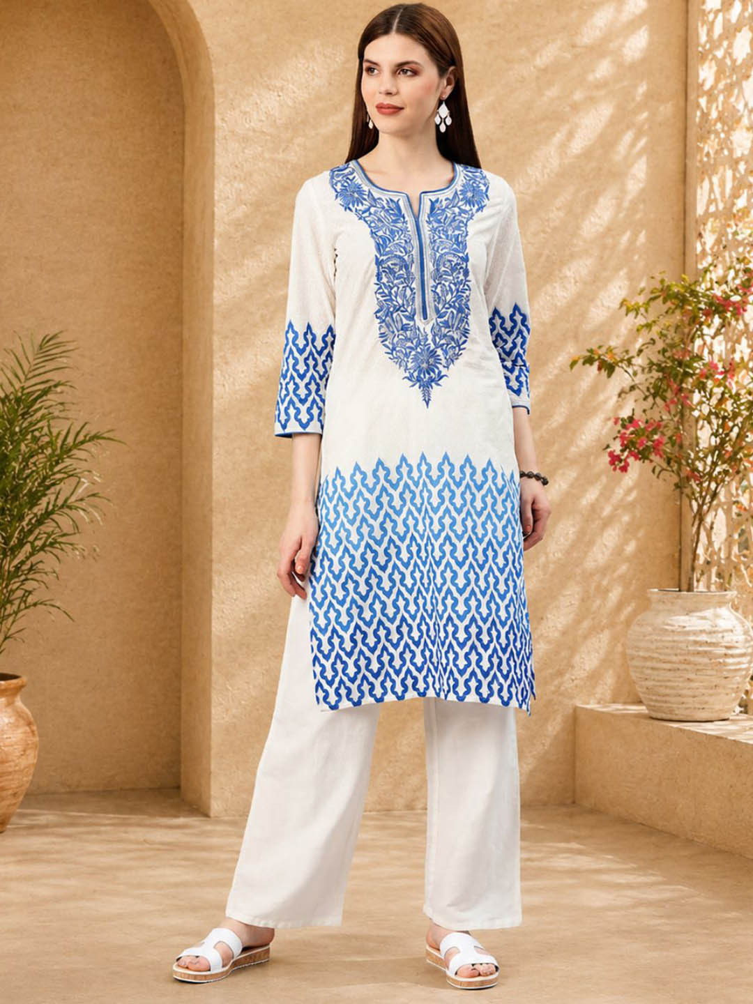 Geroo Jaipur White & Blue Embroidered Straight Cotton Sustainable Kurta
