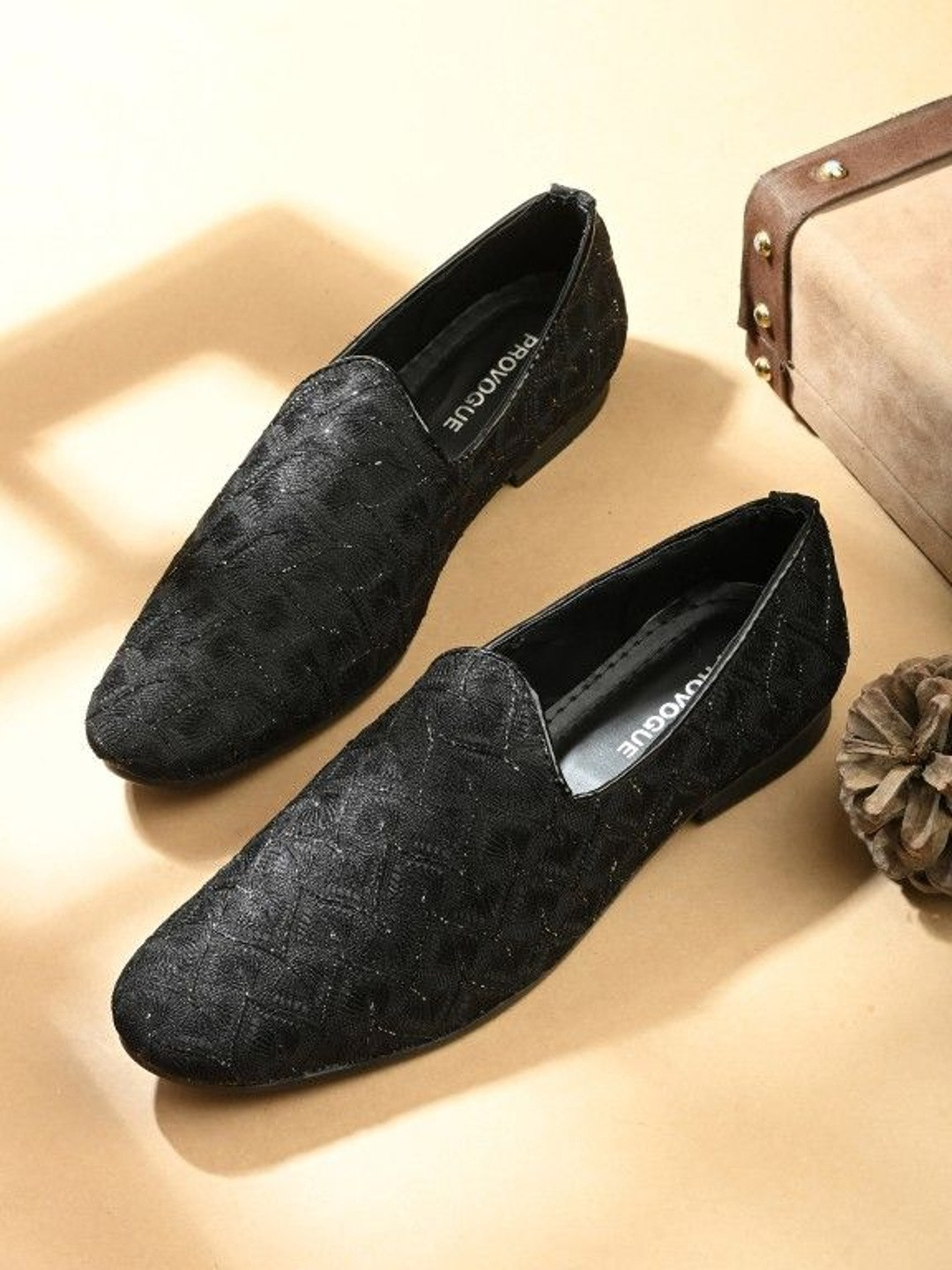 Provogue Men Textured Loafers