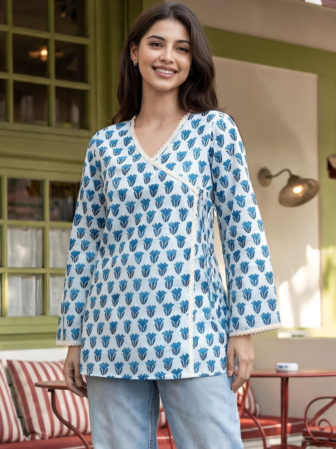 MIKAMI Floral Printed V-Neck Thread Work Thread Work Angrakha Kurti