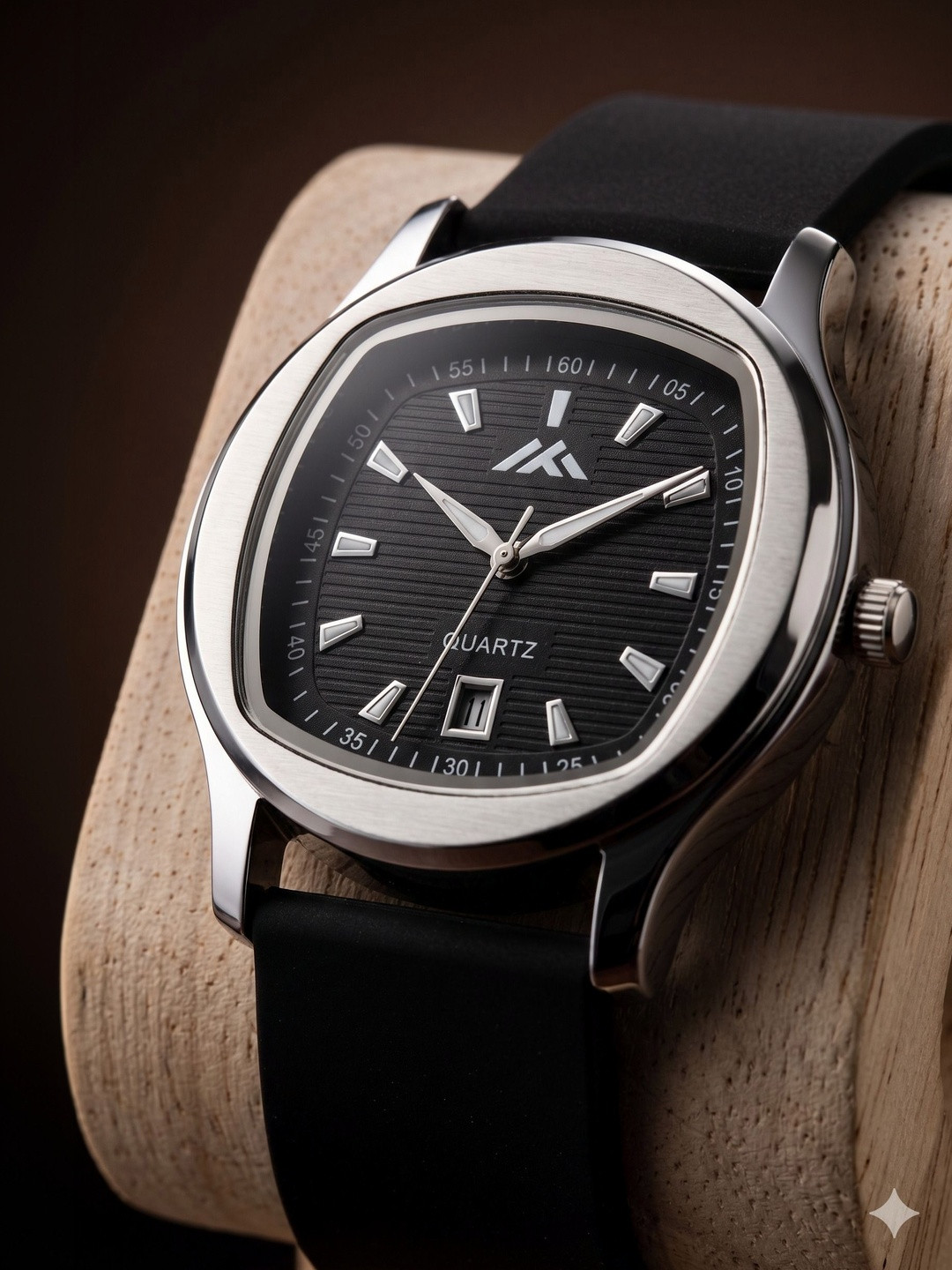 VIRAKTI Men Brass Dial & Straps Analogue Date Aperture Watch MEN-28-BLACK-01 VIR