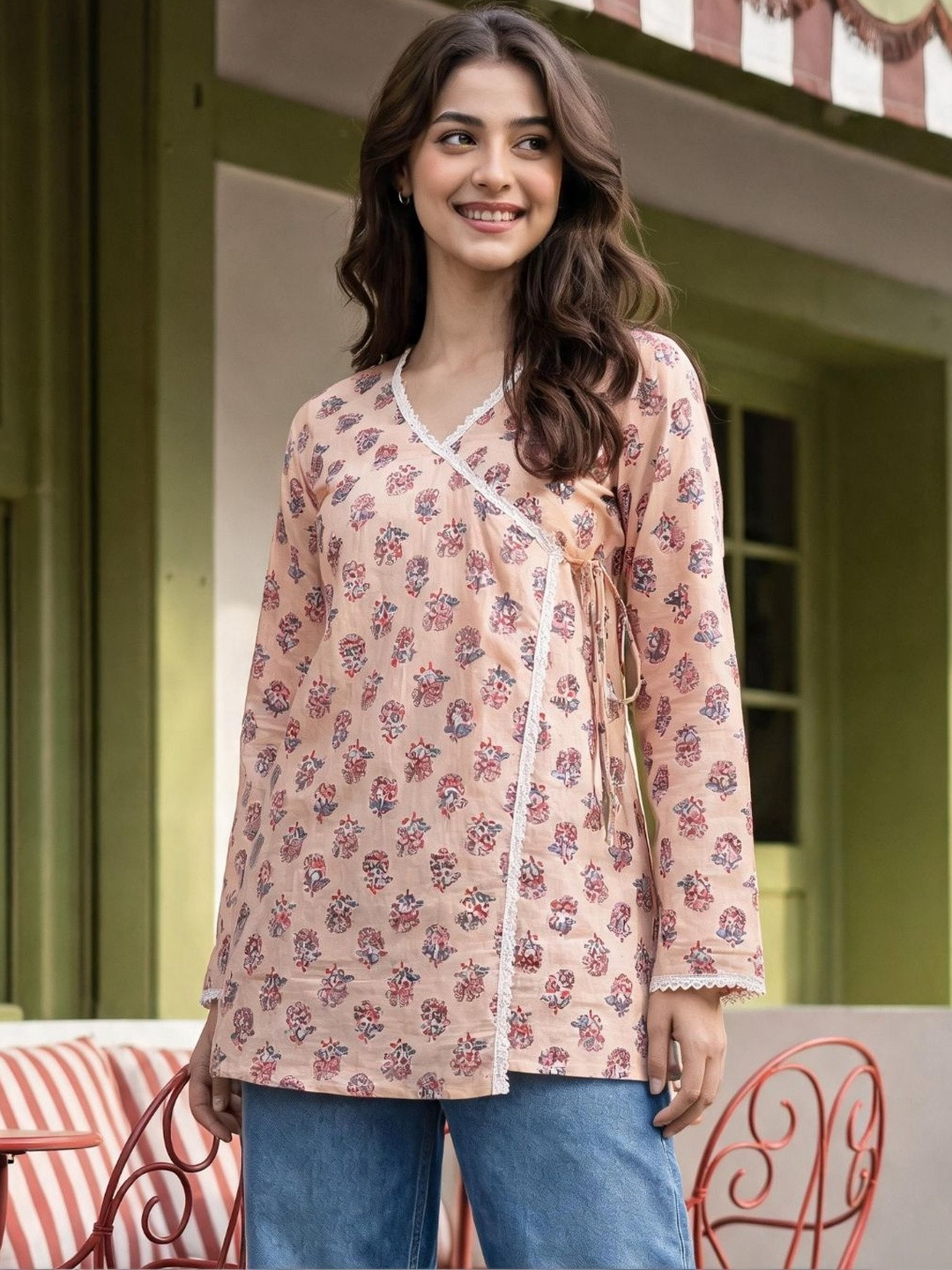 Kaftanize Floral Printed V-Neck Kurti