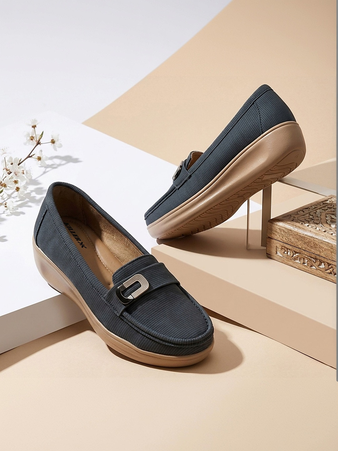 Killer Women Textured Loafers