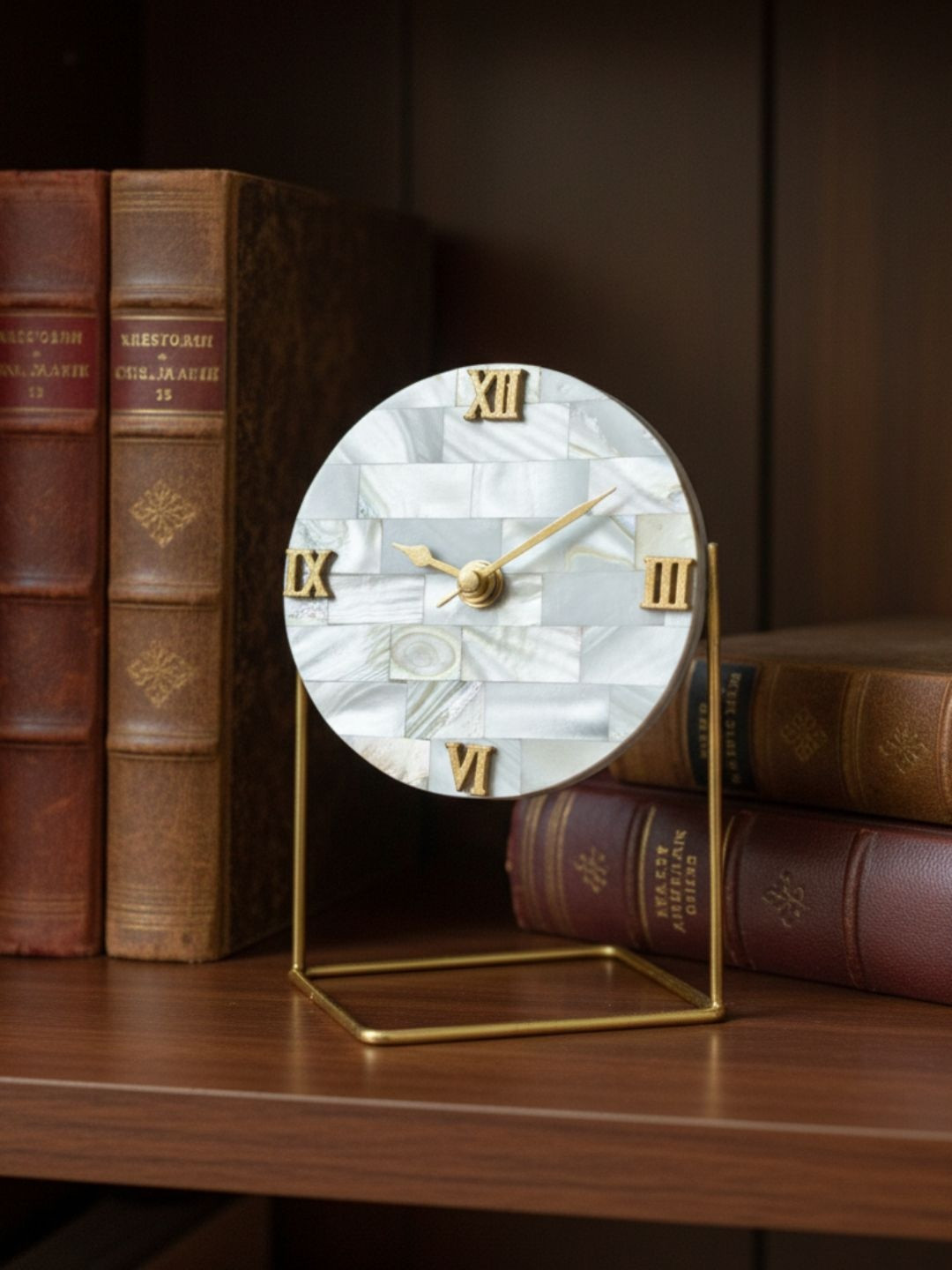 HOMEARTE Off White PVC Durable Round Battery Analogue Table Clock