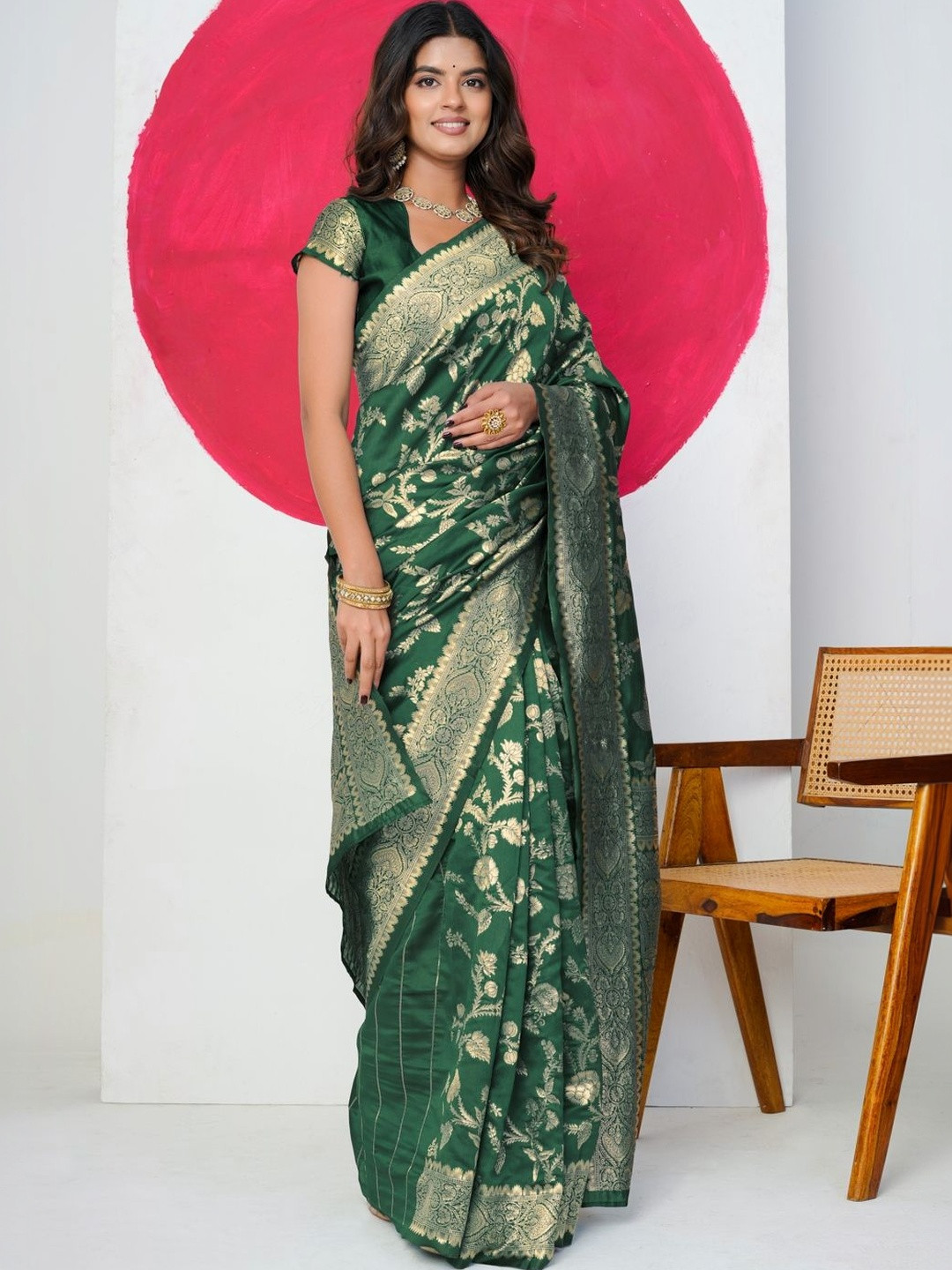 Subham Ethnic Motifs Woven Designed Zari Saree