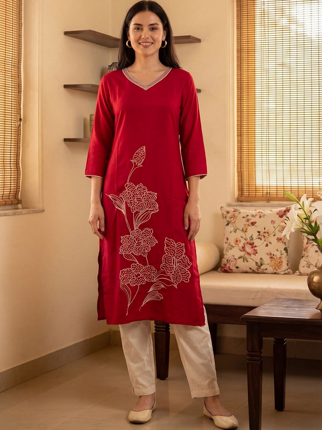 Indo Era Women Floral Embroidered Thread Work Kurta