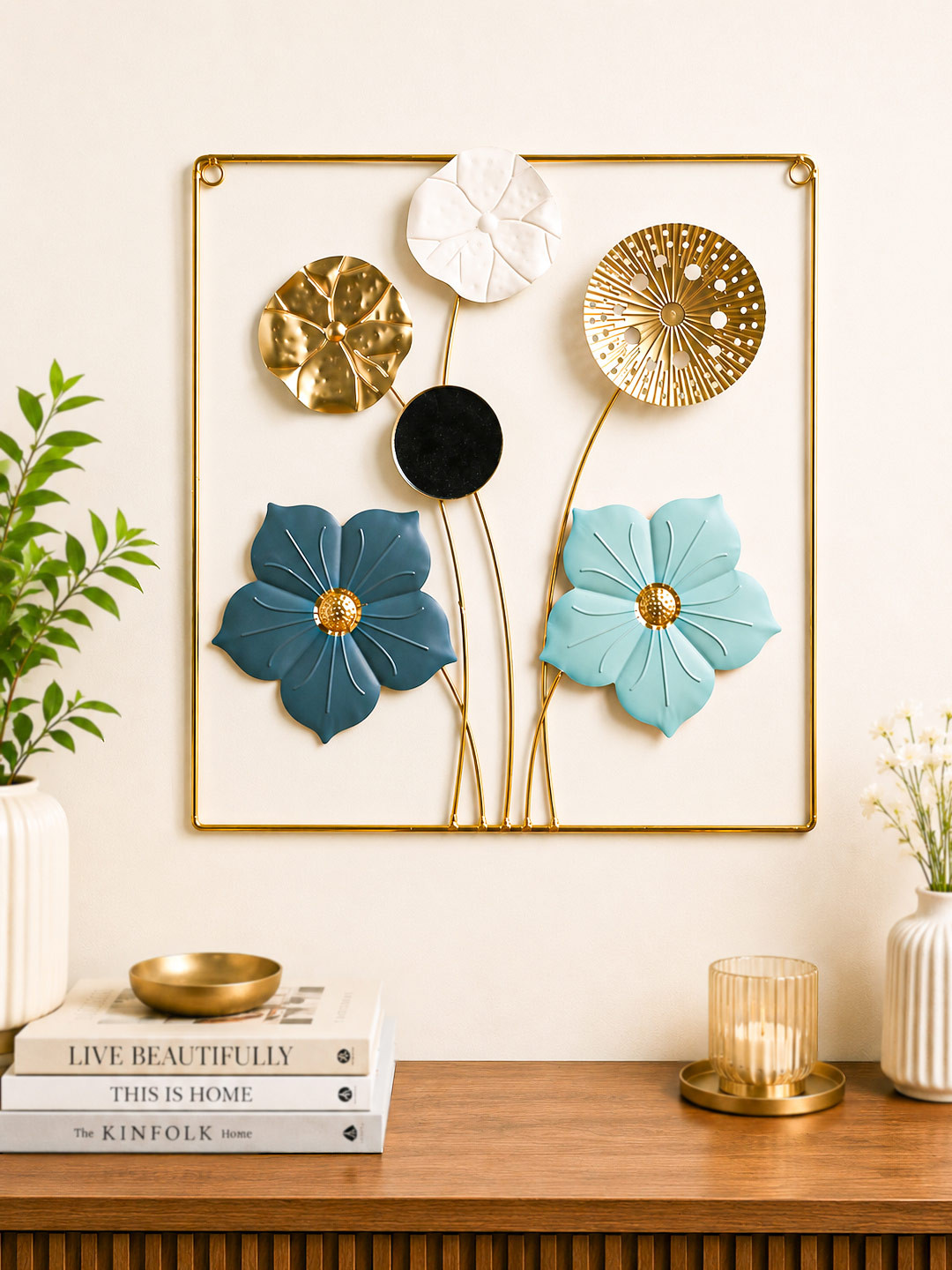 MARKET99 Metal Floral Glossy Wall Mounted Plaques