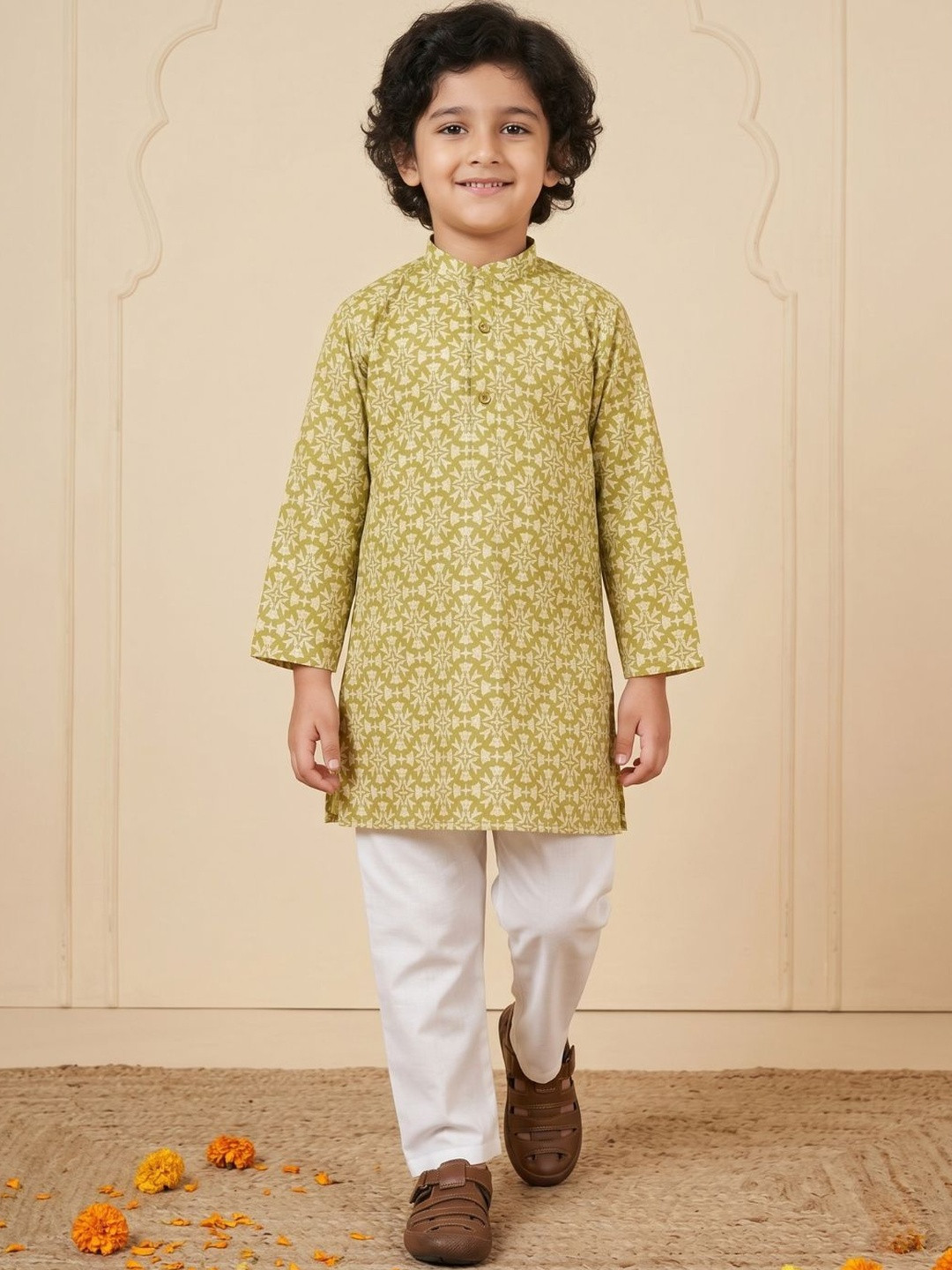 Aj DEZInES Boys Ethnic Motifs Printed Regular Pure Cotton Kurta with Trousers