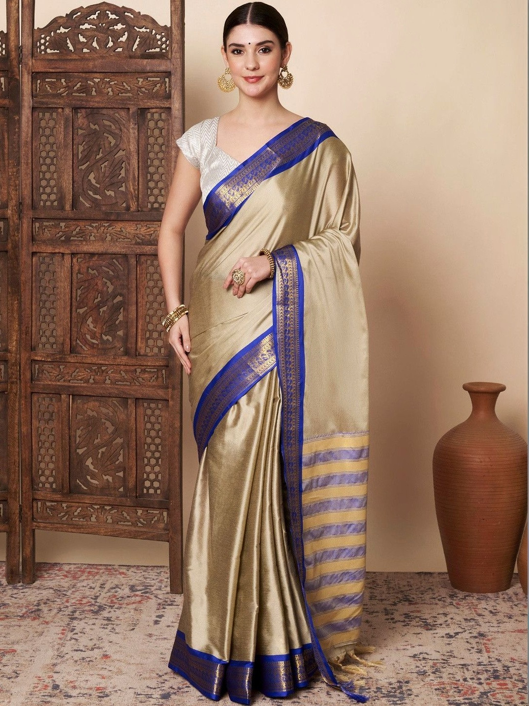 Paramparik Textile Zari Silk Blend Gadwal Saree
