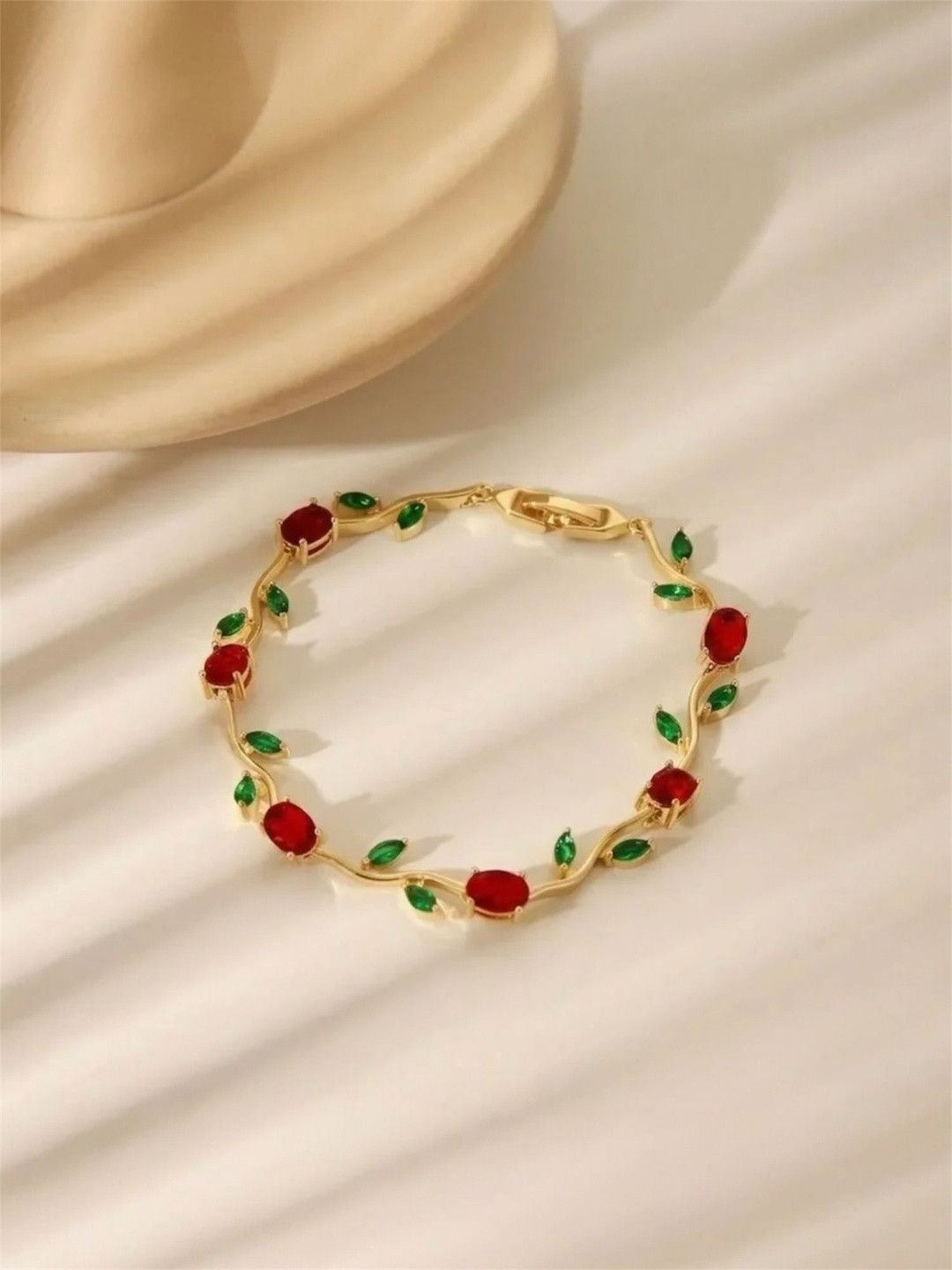 JYARSH Women Gold-Plated Anti-Tarnish Stainless Steel With Cz Stone Tulip Link Bracelet