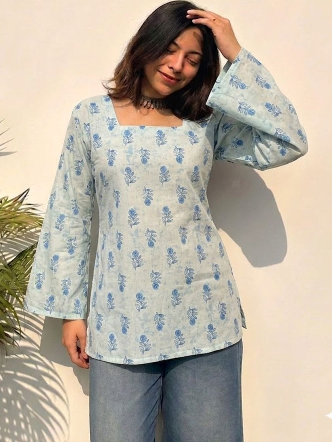 JAHIDA COMFORT WITH STYLE Floral Printed Square Neck Flared Sleeves Pure Cotton Kurti