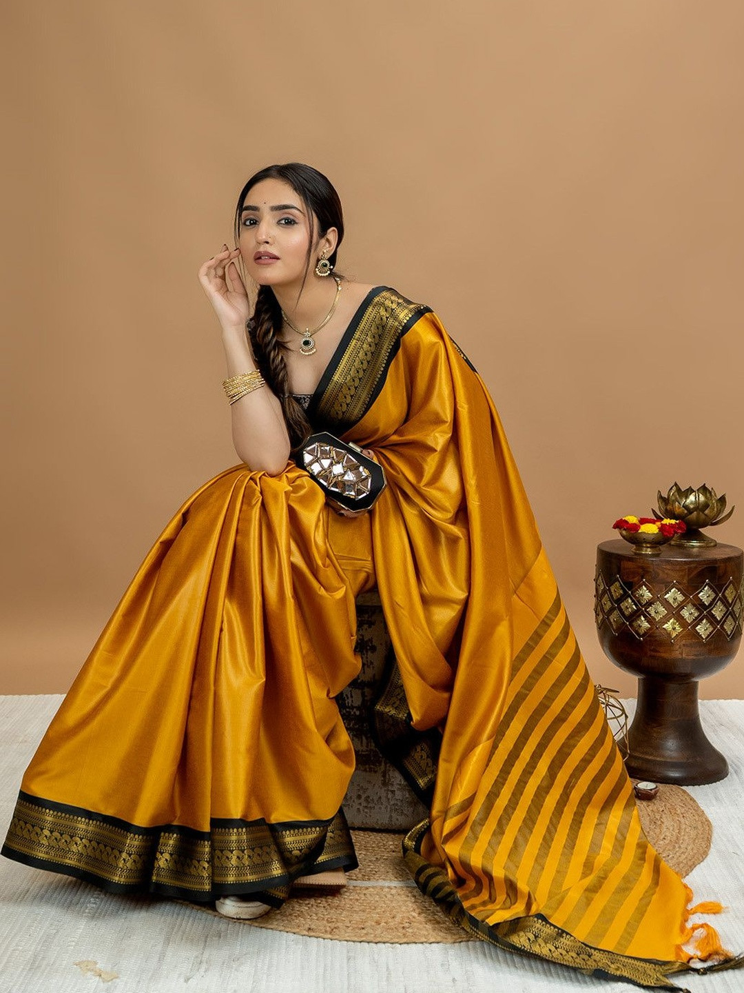 Paramparik Textile Woven Design Zari Silk Cotton Handloom Kanjeevaram Saree