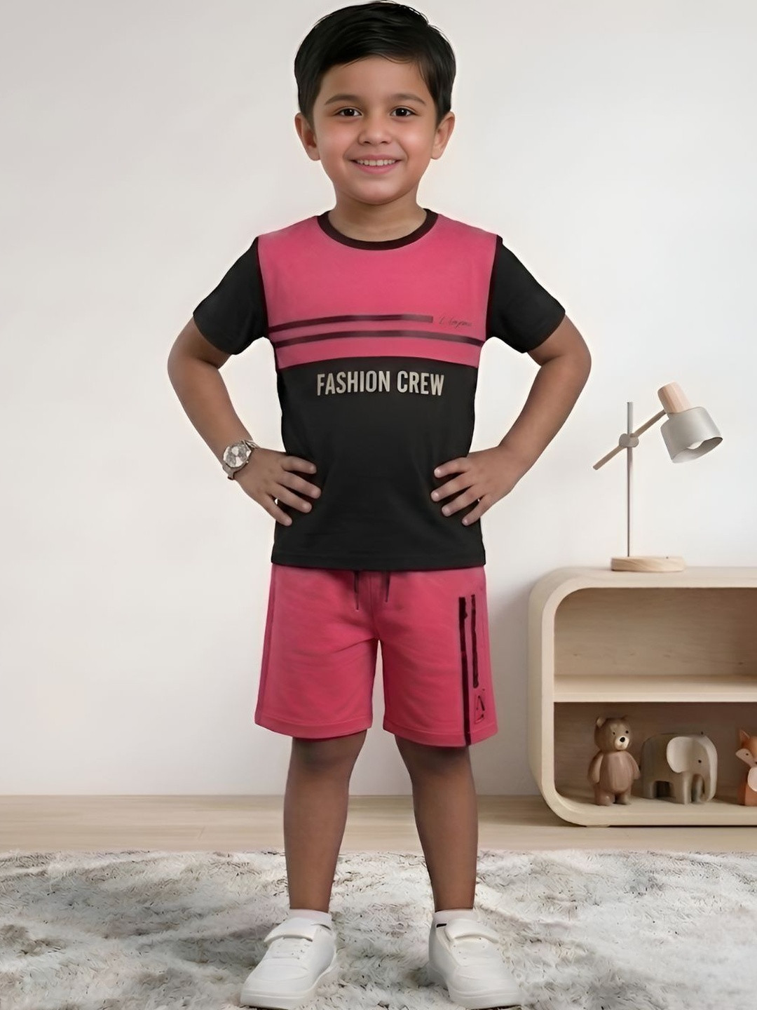 CUTE N TIGHT Boys Colourblocked T-shirt with Shorts