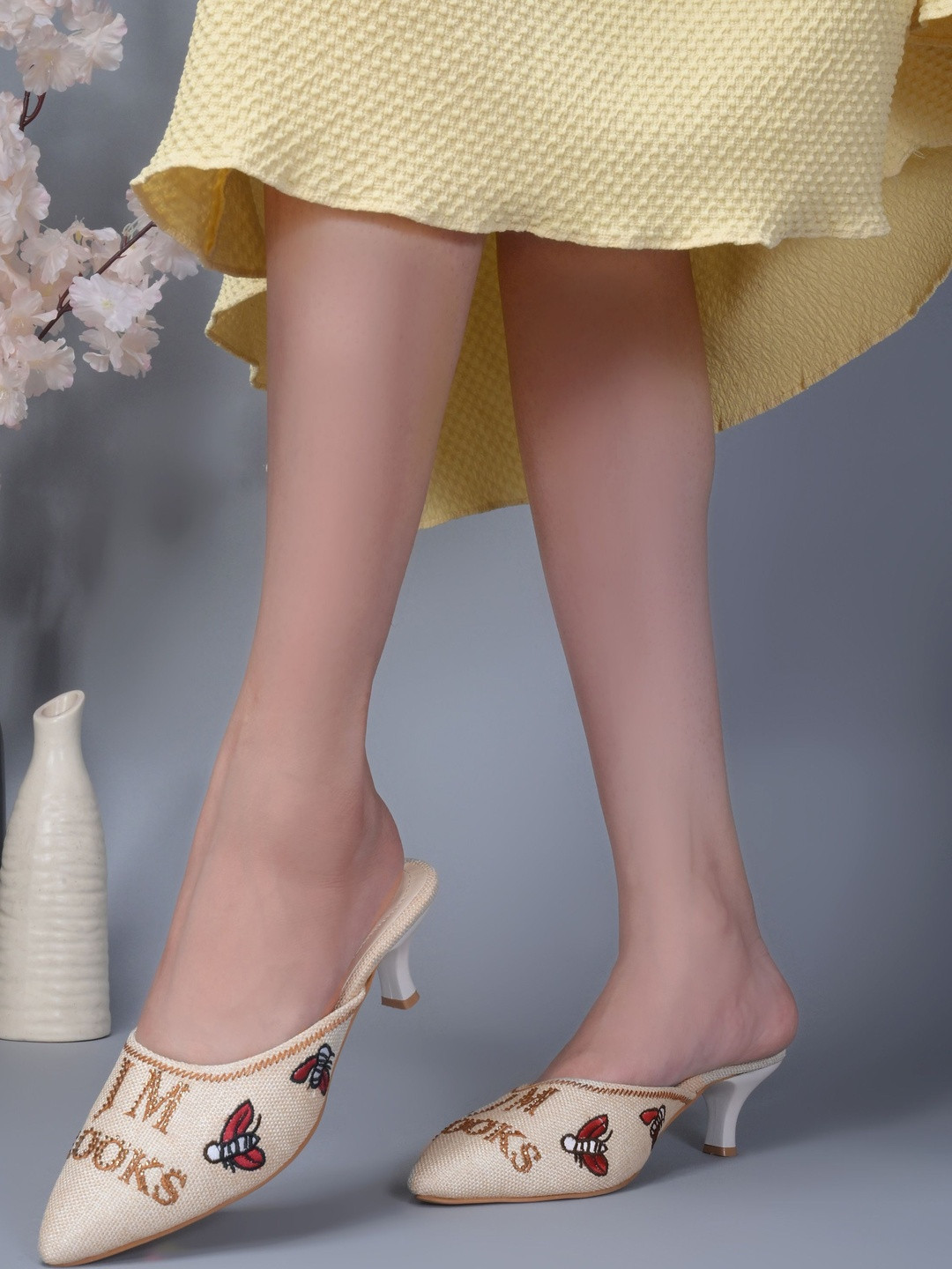 JM Looks Pointed Toe Kitten Heel Mules