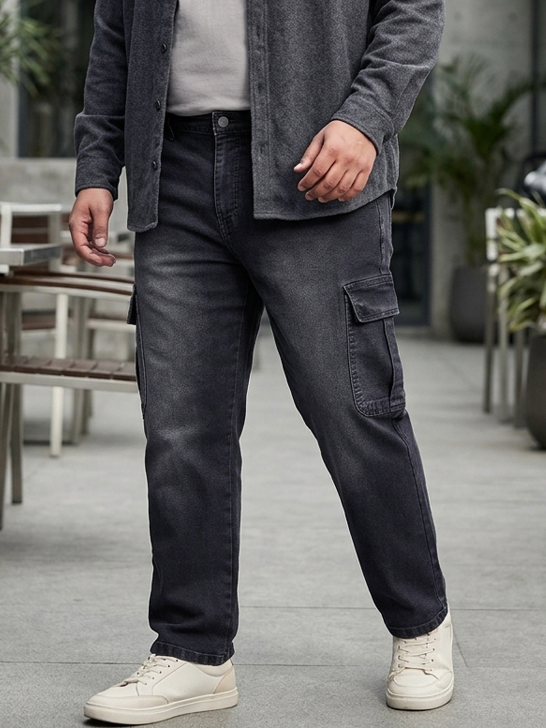 Urbano Plus Men Regular Fit Mid-Rise Heavy Fade Stretchable Jeans