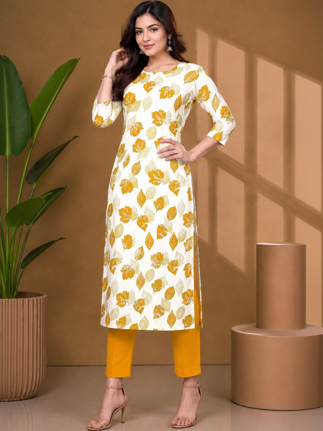 JANKHANA Women Floral Printed Indie Florals Crepe Kurta