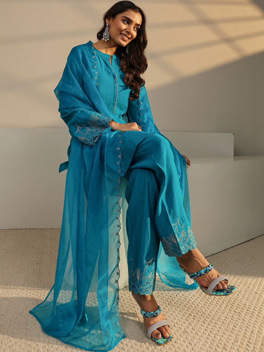 Libas Blue Solid Straight Suit Set with Dupatta