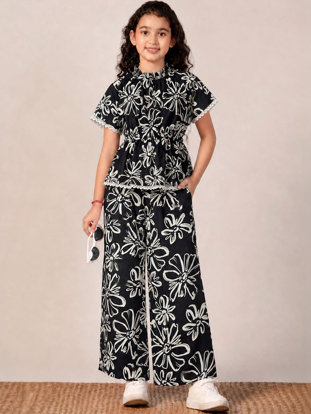 FASHION DREAM Girls Black Cotton Floral Print Top with Trouser Set